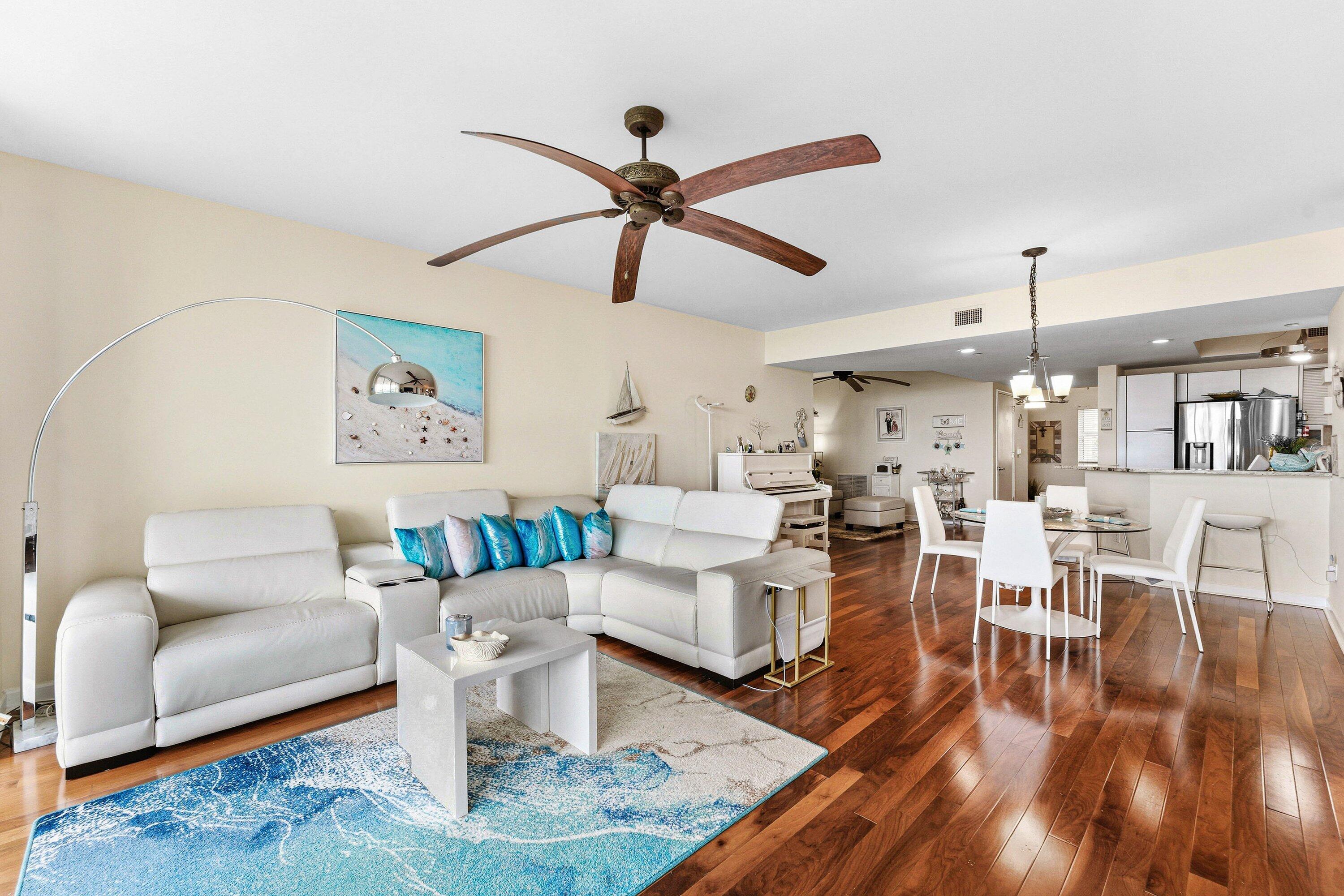 2650 Lake Shr #301 Riviera Beach, FL 33404