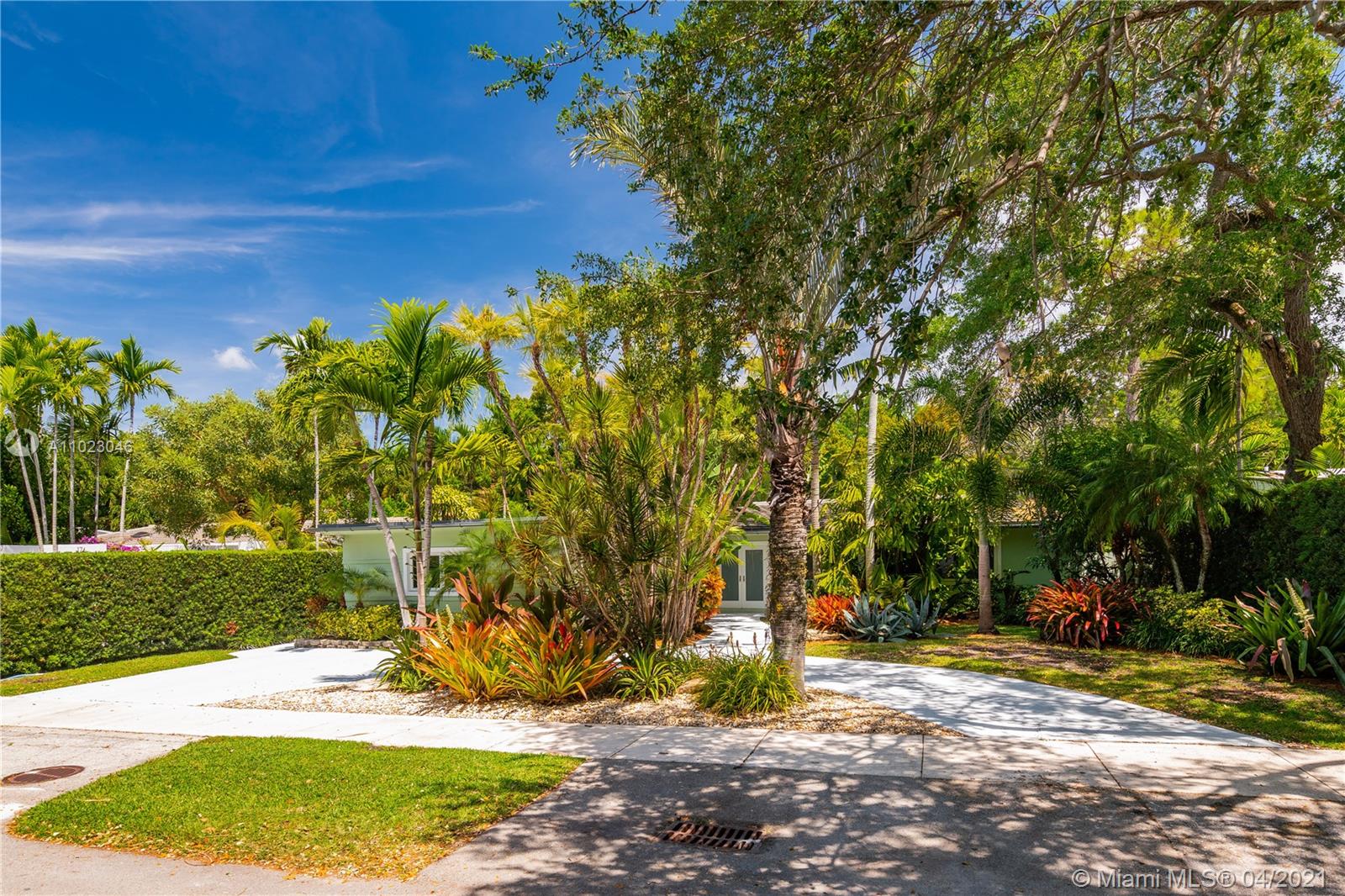 178 S Shore Dr S Coconut Grove, FL 33133