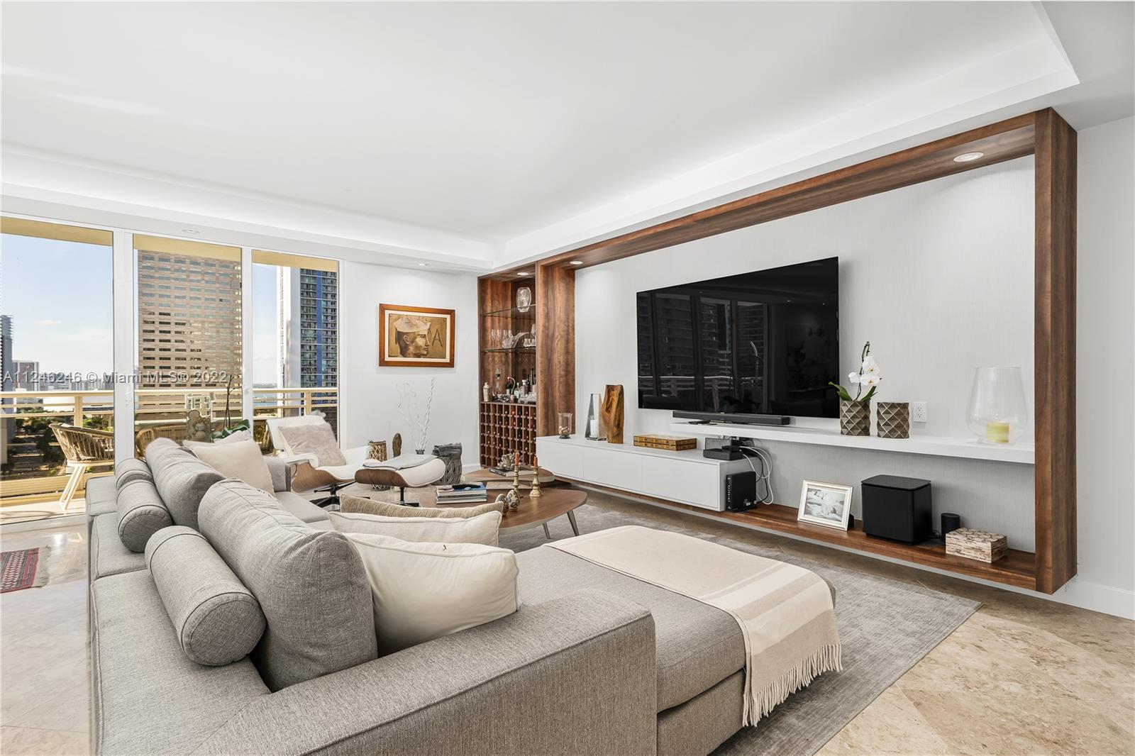 901 BRICKELL KEY BL #2206