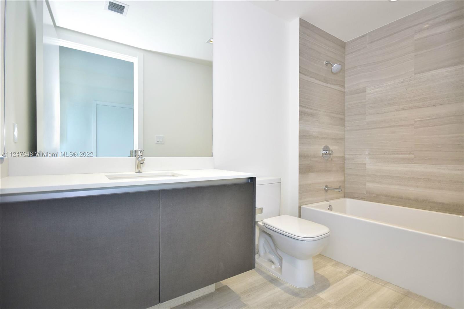 image Echo Brickell12