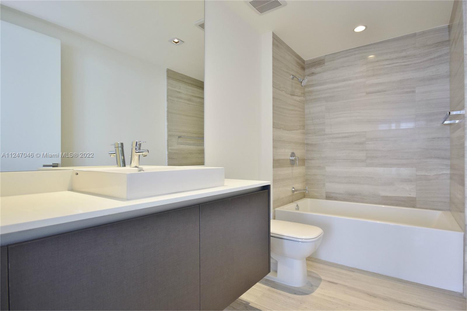 image Echo Brickell13