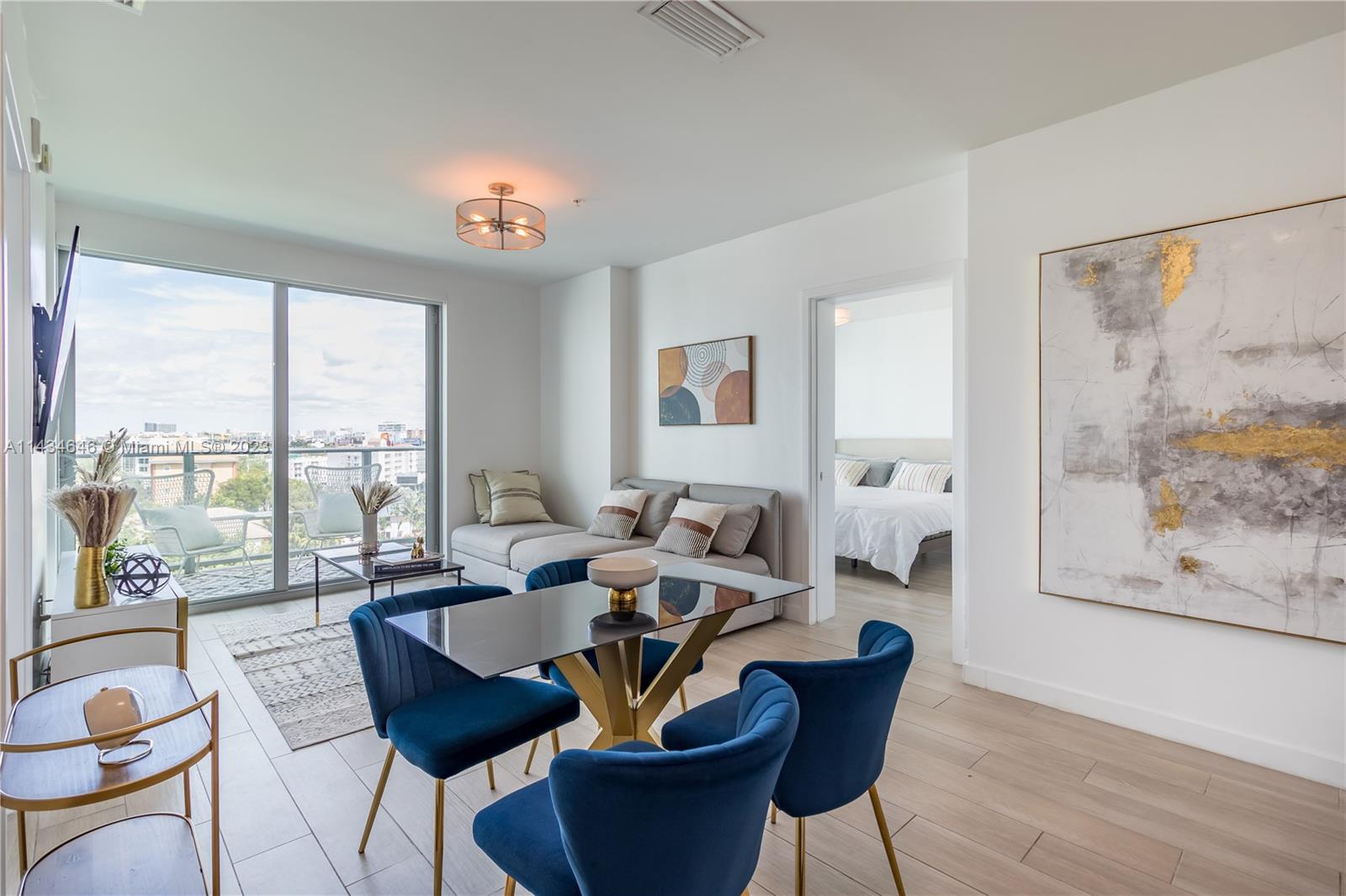 1600 SW 1st Ave #810