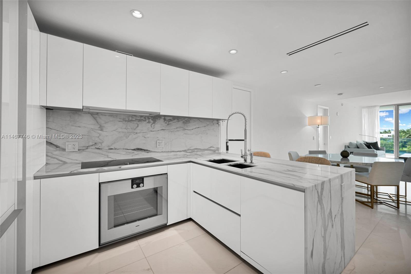 10201 Collins Ave #305,Bal Harbour, FL 33154