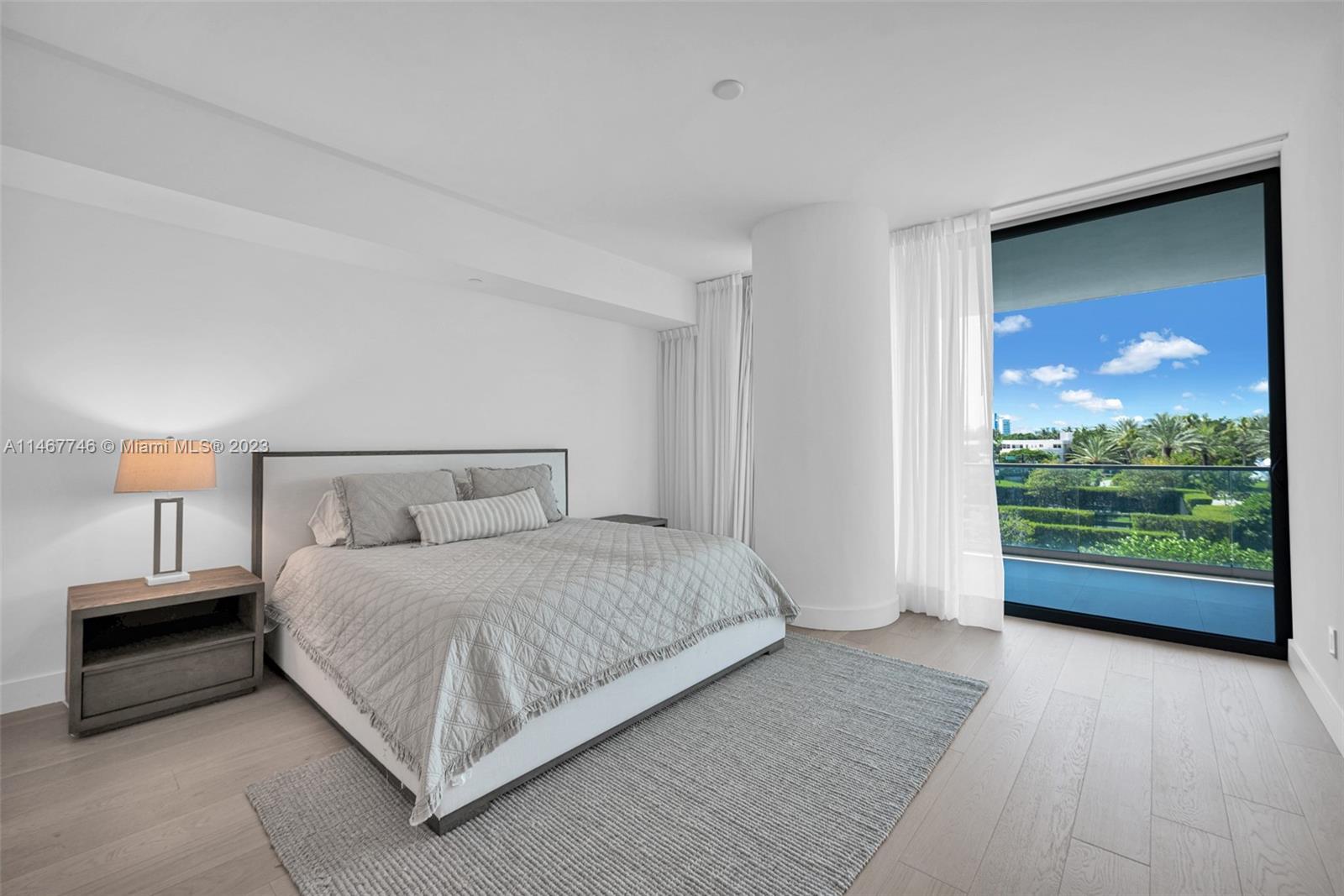 10201 Collins Ave #305,Bal Harbour, FL 33154