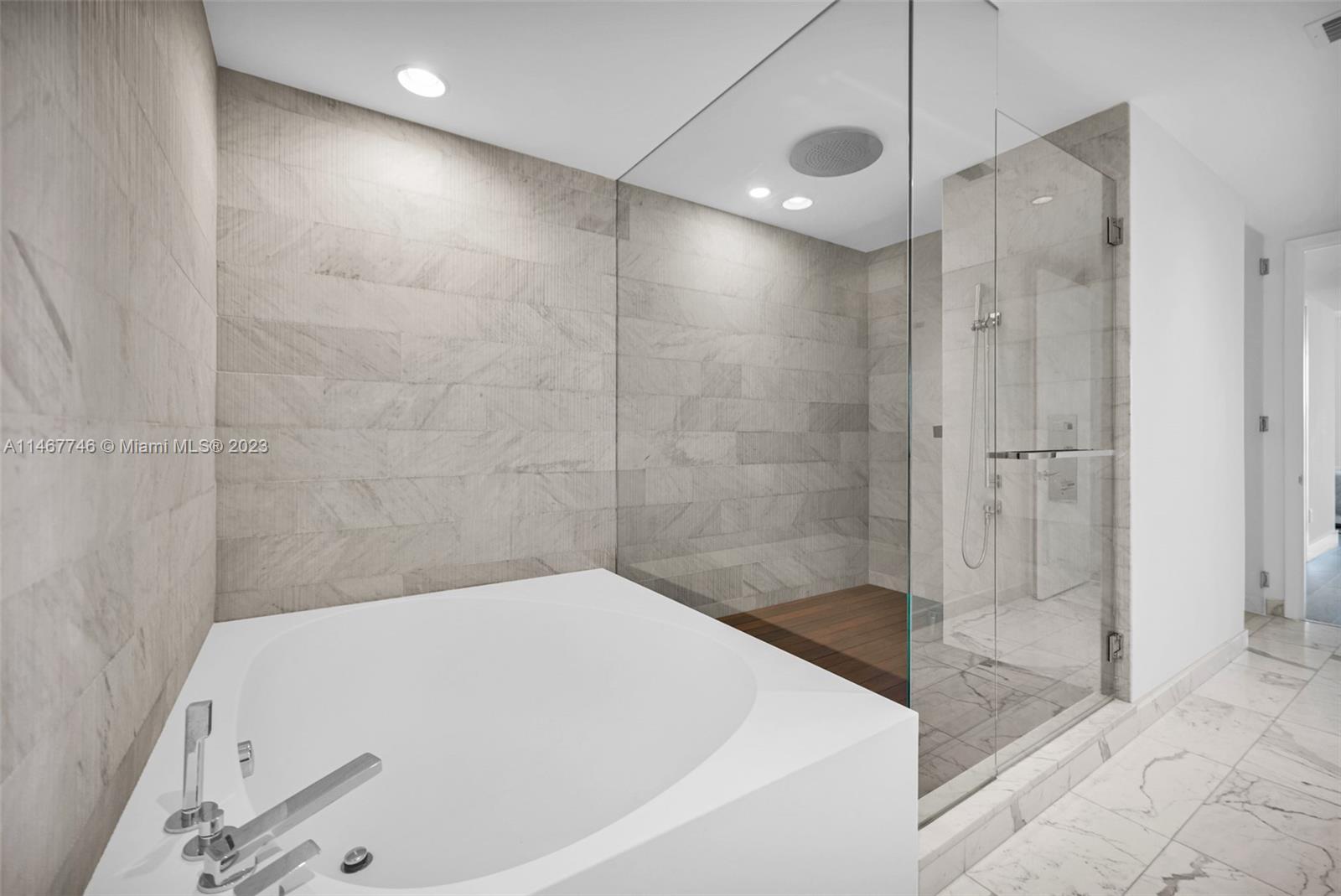 10201 Collins Ave #305,Bal Harbour, FL 33154