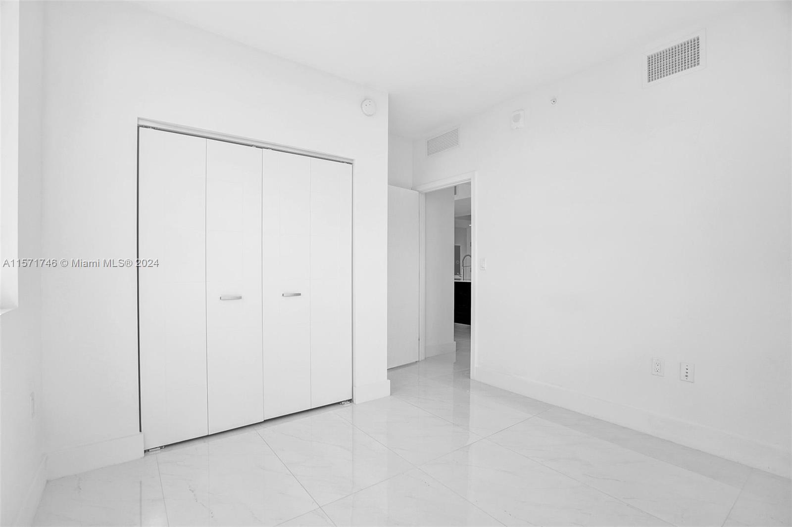 image Merrick Manor8