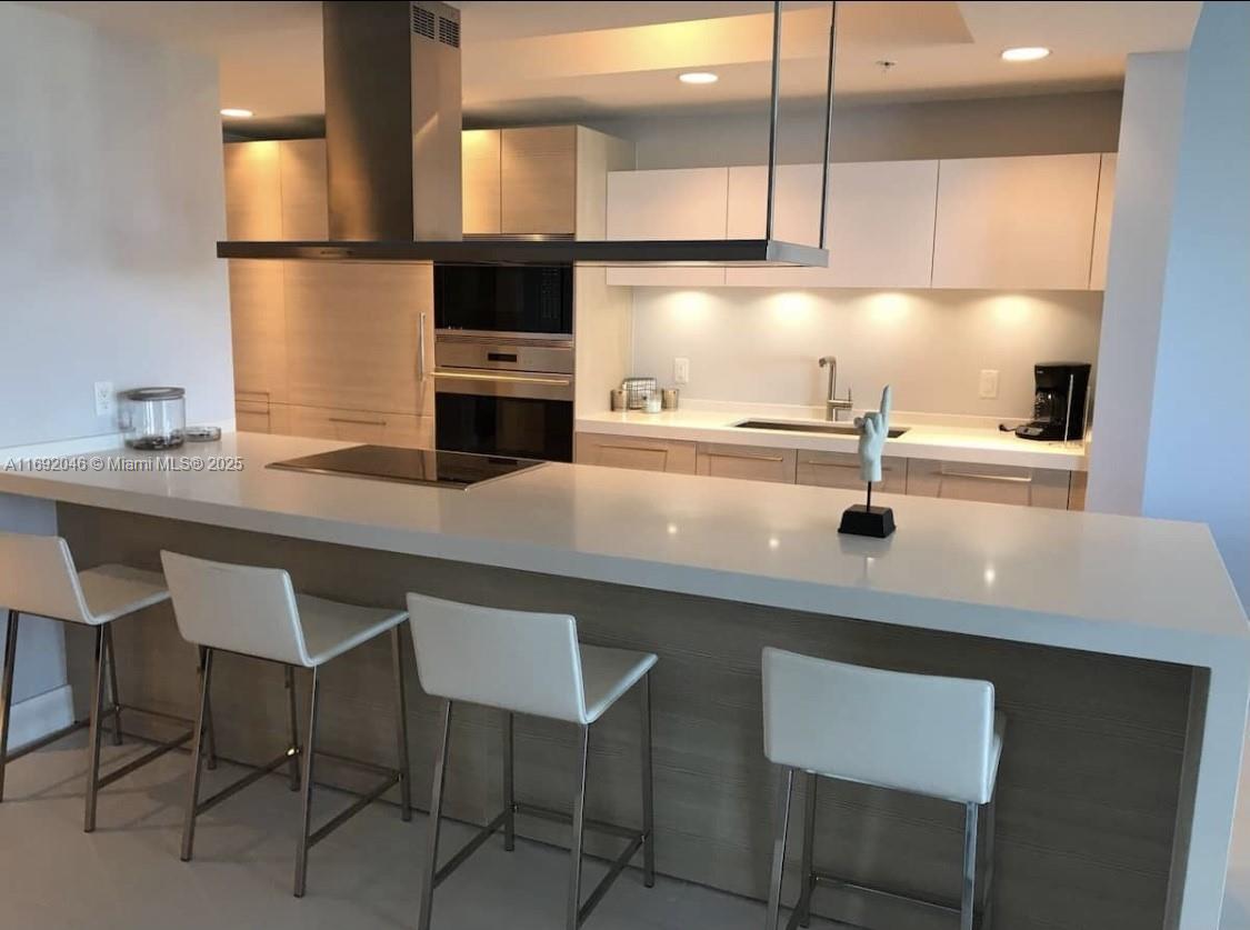 17301 Biscayne Blvd #1506 North Miami Beach, FL 33160