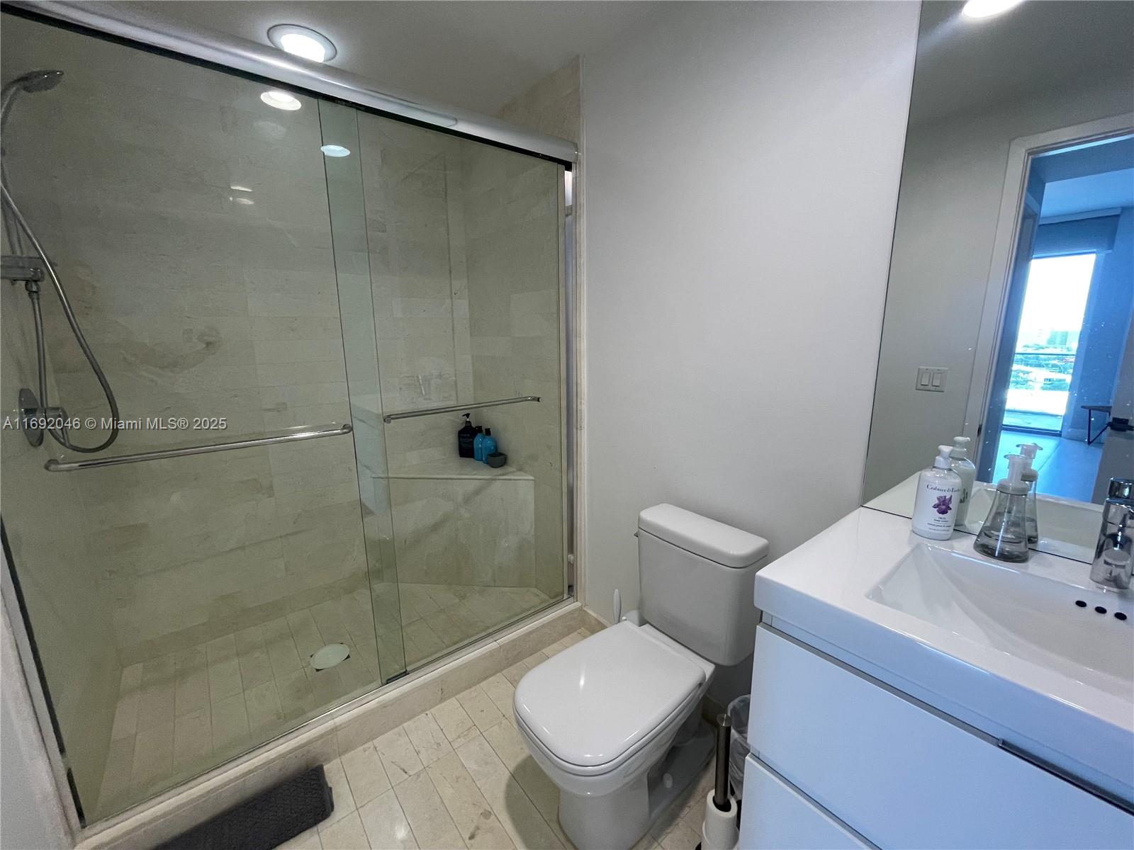 17301 Biscayne Blvd #1506 North Miami Beach, FL 33160