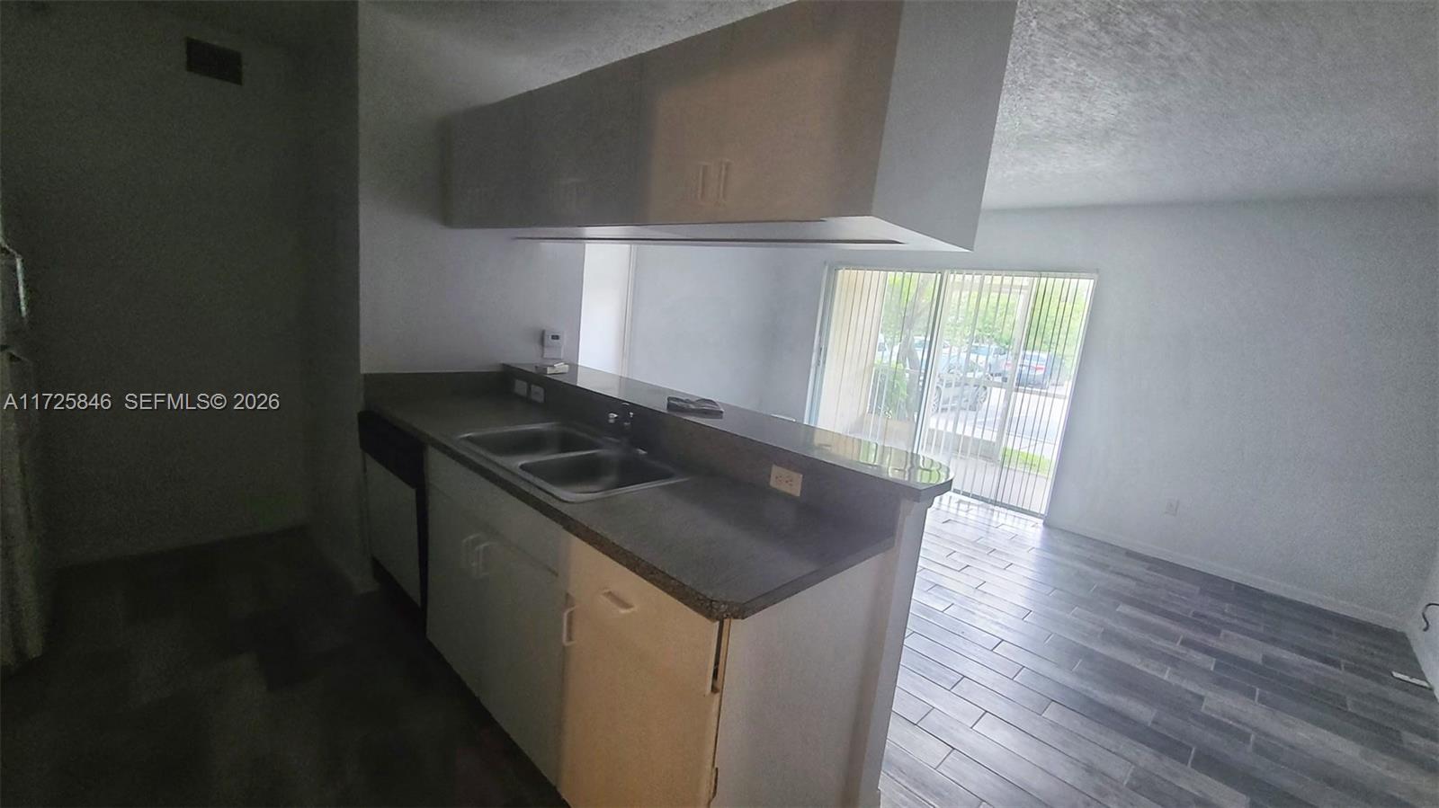 410 S Park Rd #1-110 Hollywood, FL 33021