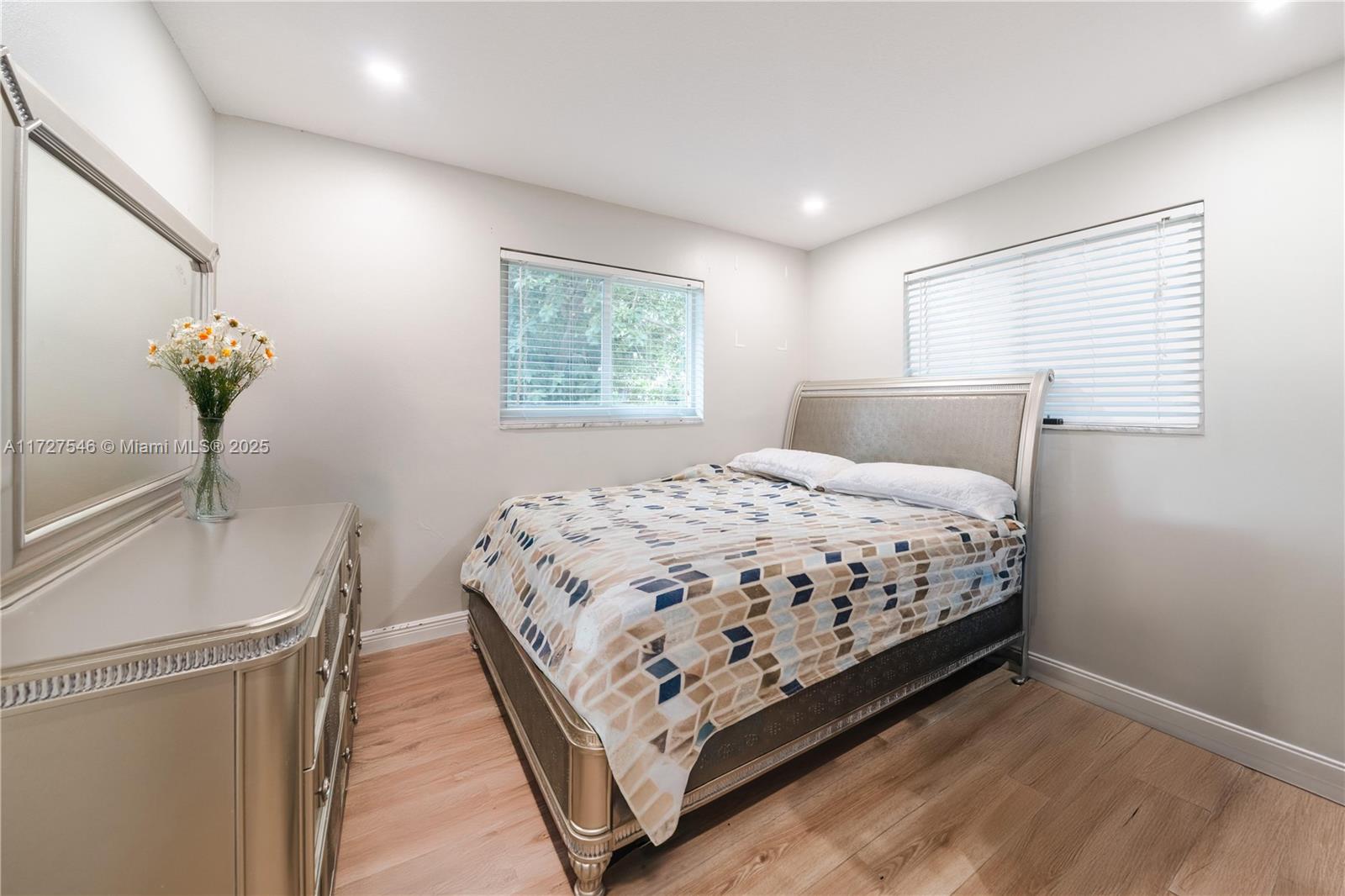 5402 NW 25th Ter,Tamarac, FL 33309