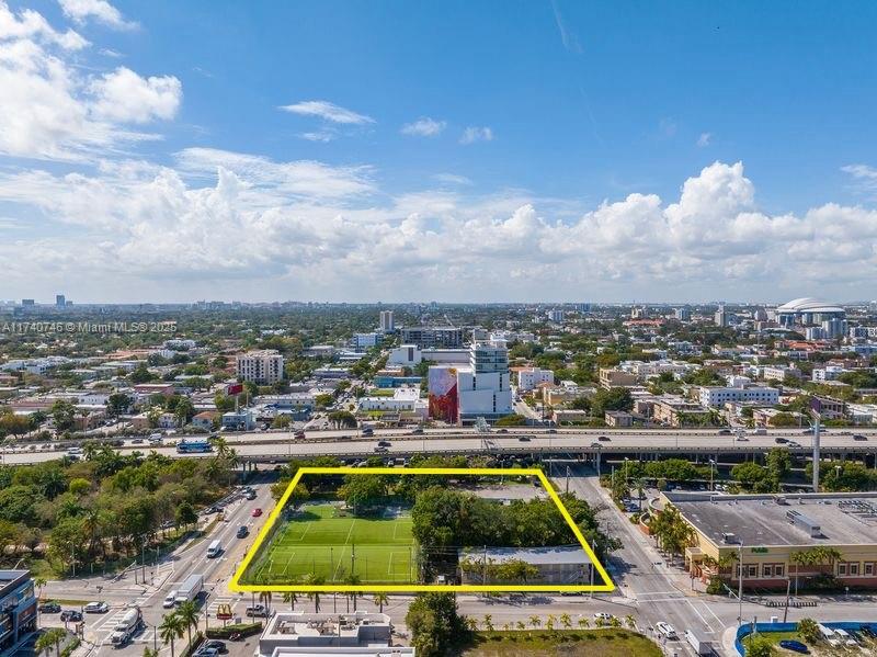 301 SW 8th St Miami, FL 33130 301 SW 8th St Miami, FL 33130