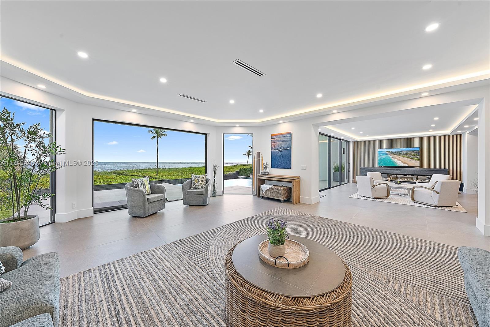 22 Ocean Dr Jupiter Inlet Colony, FL 33469