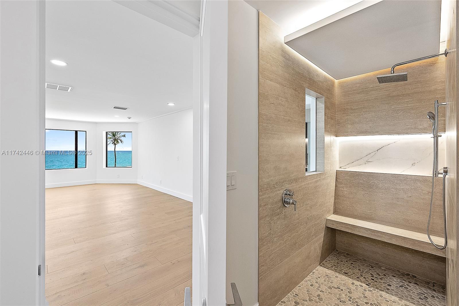 22 Ocean Dr Jupiter Inlet Colony, FL 33469