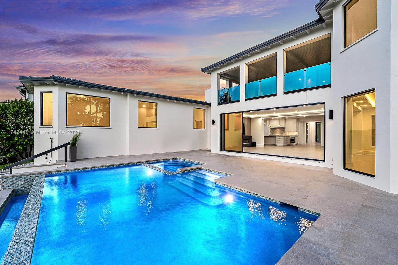 22 Ocean Dr Jupiter Inlet Colony, FL 33469