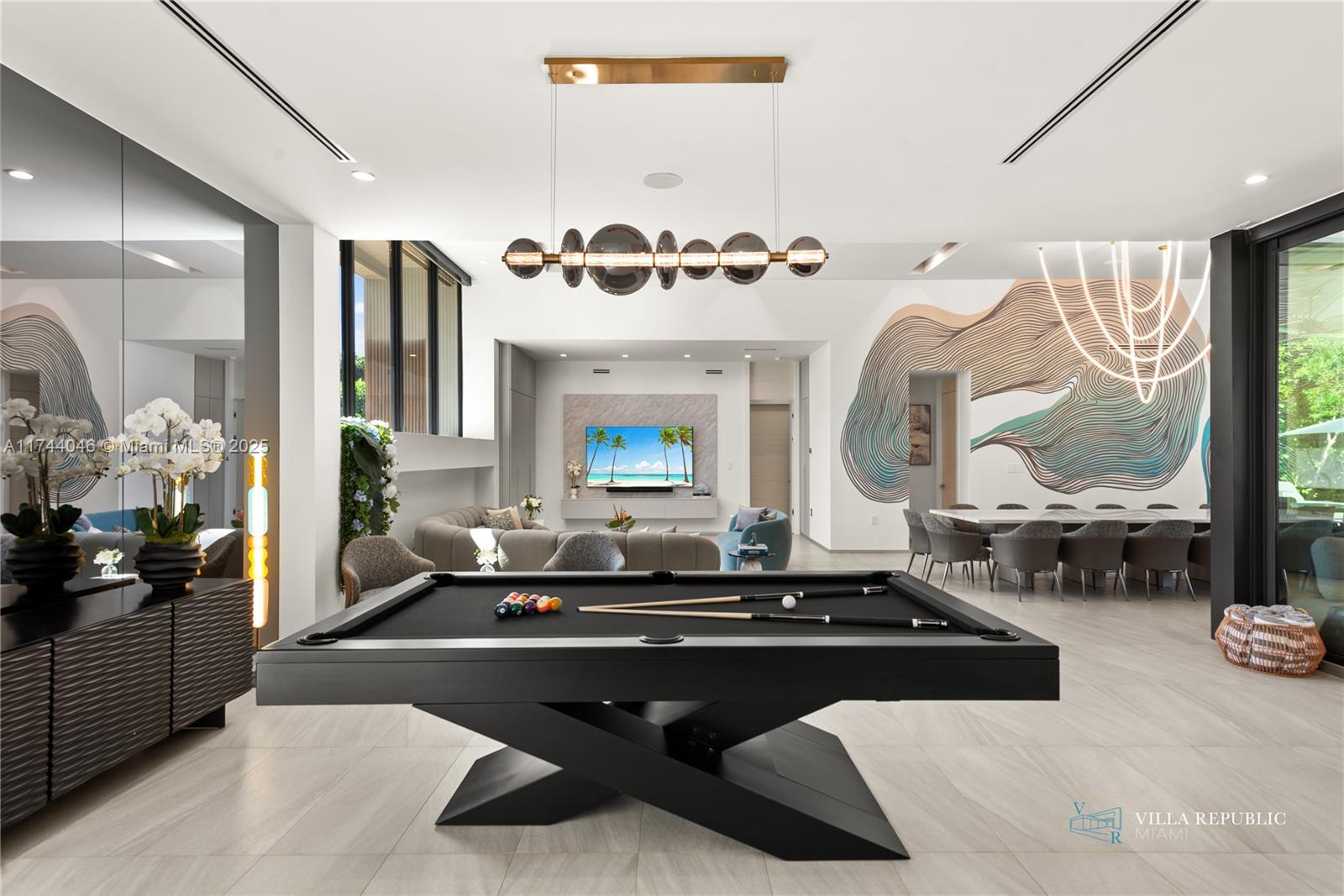 1941 NE 196th Ter Miami, FL 33179