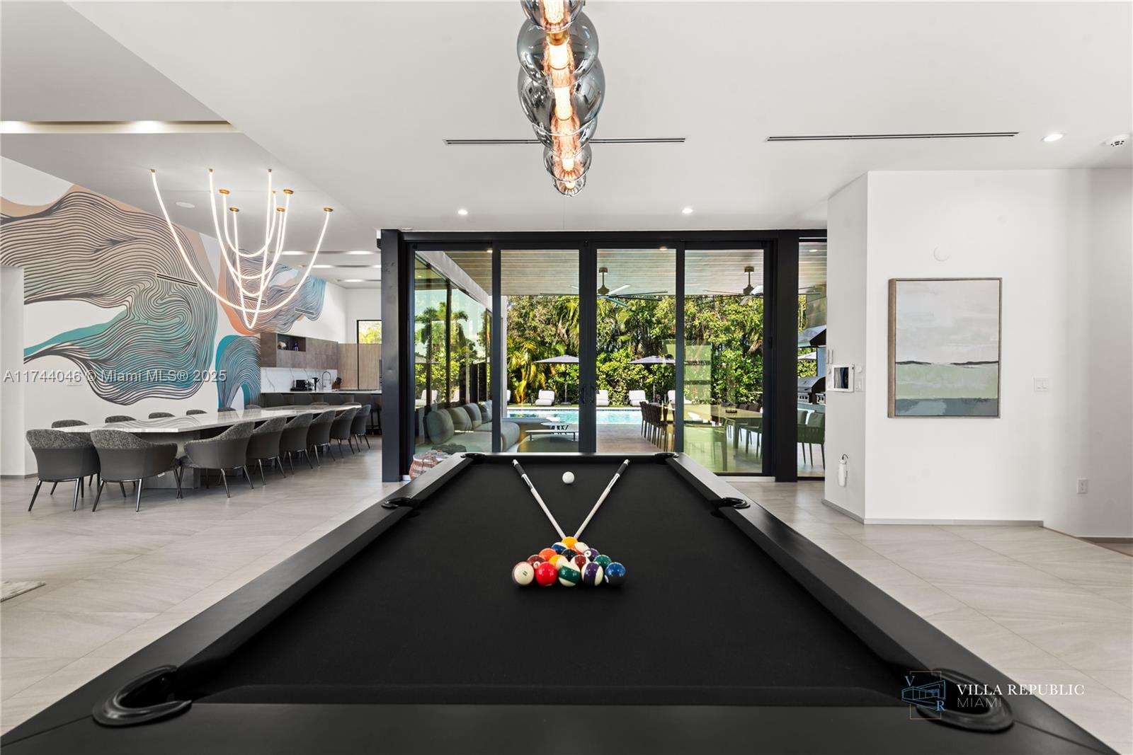 1941 NE 196th Ter Miami, FL 33179