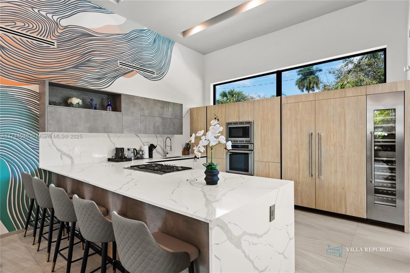 1941 NE 196th Ter Miami, FL 33179