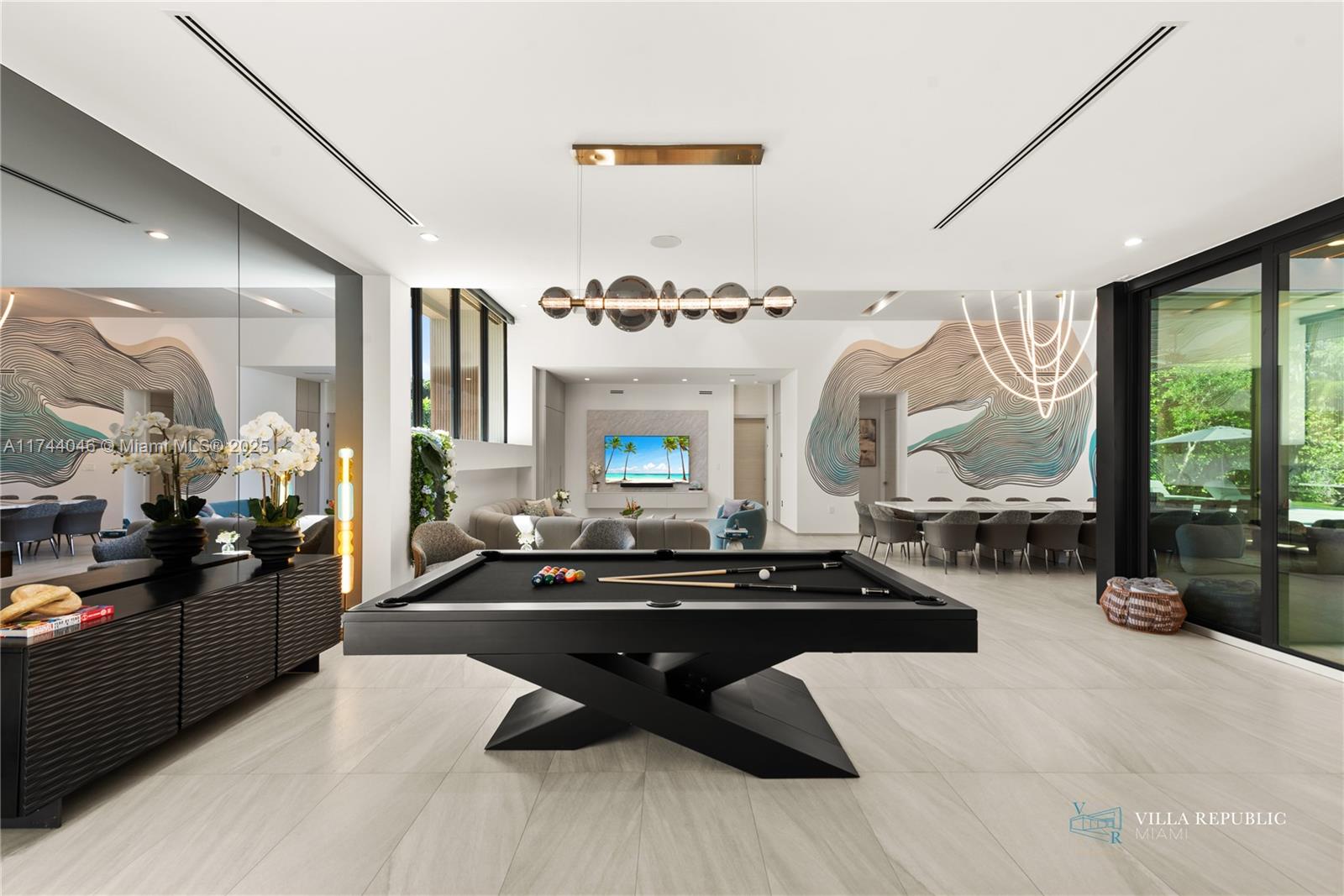 1941 NE 196th Ter Miami, FL 33179