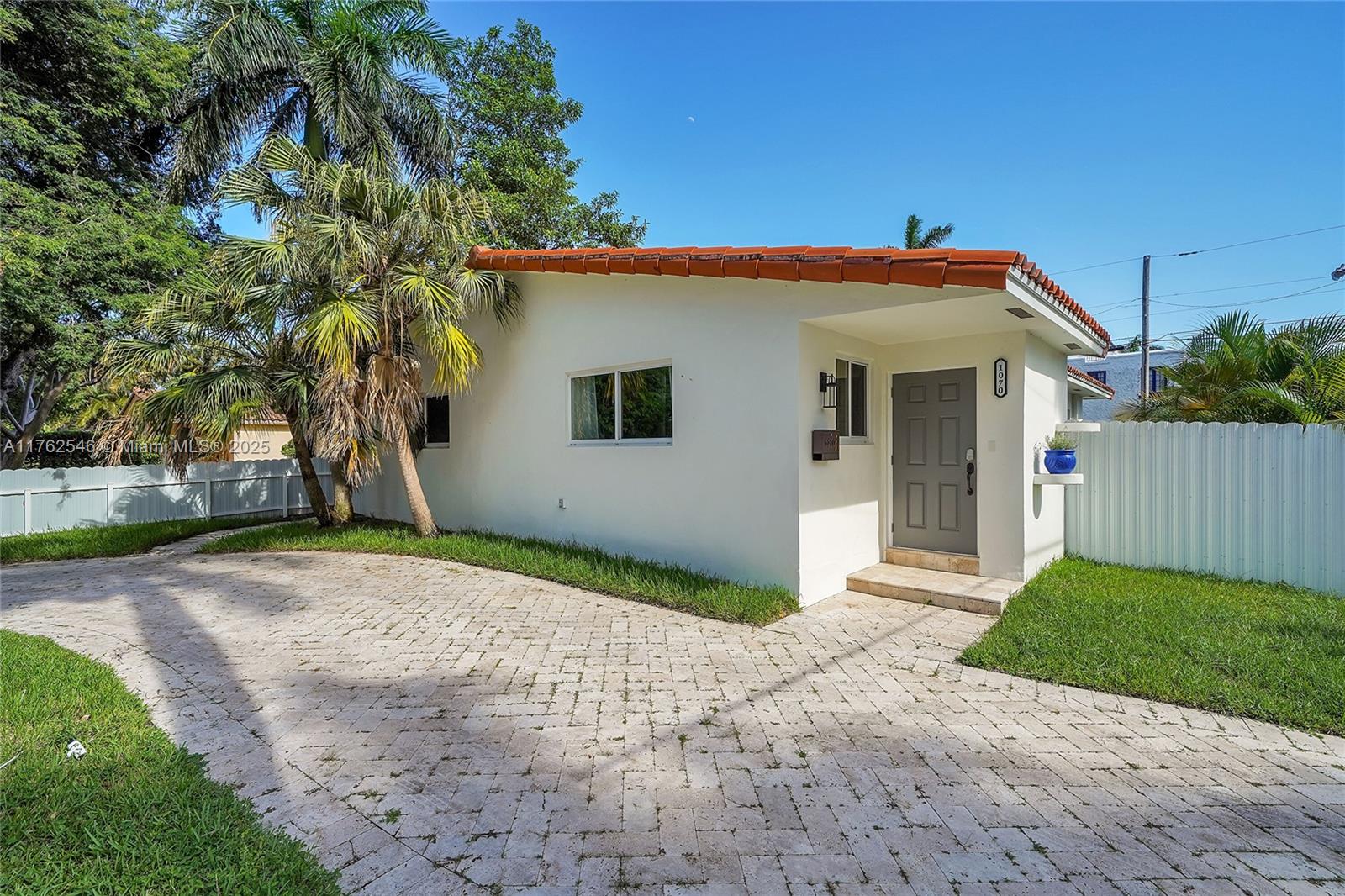 1070 Tyler St,Hollywood, FL 33019
