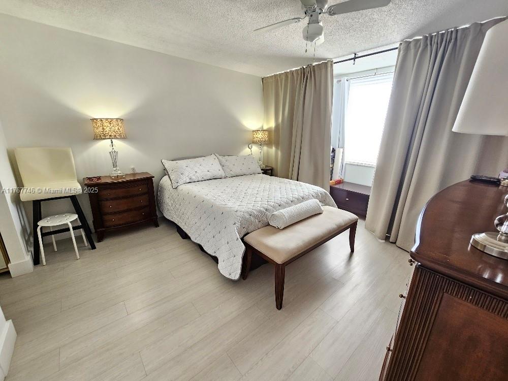 image Plaza Del Prado8