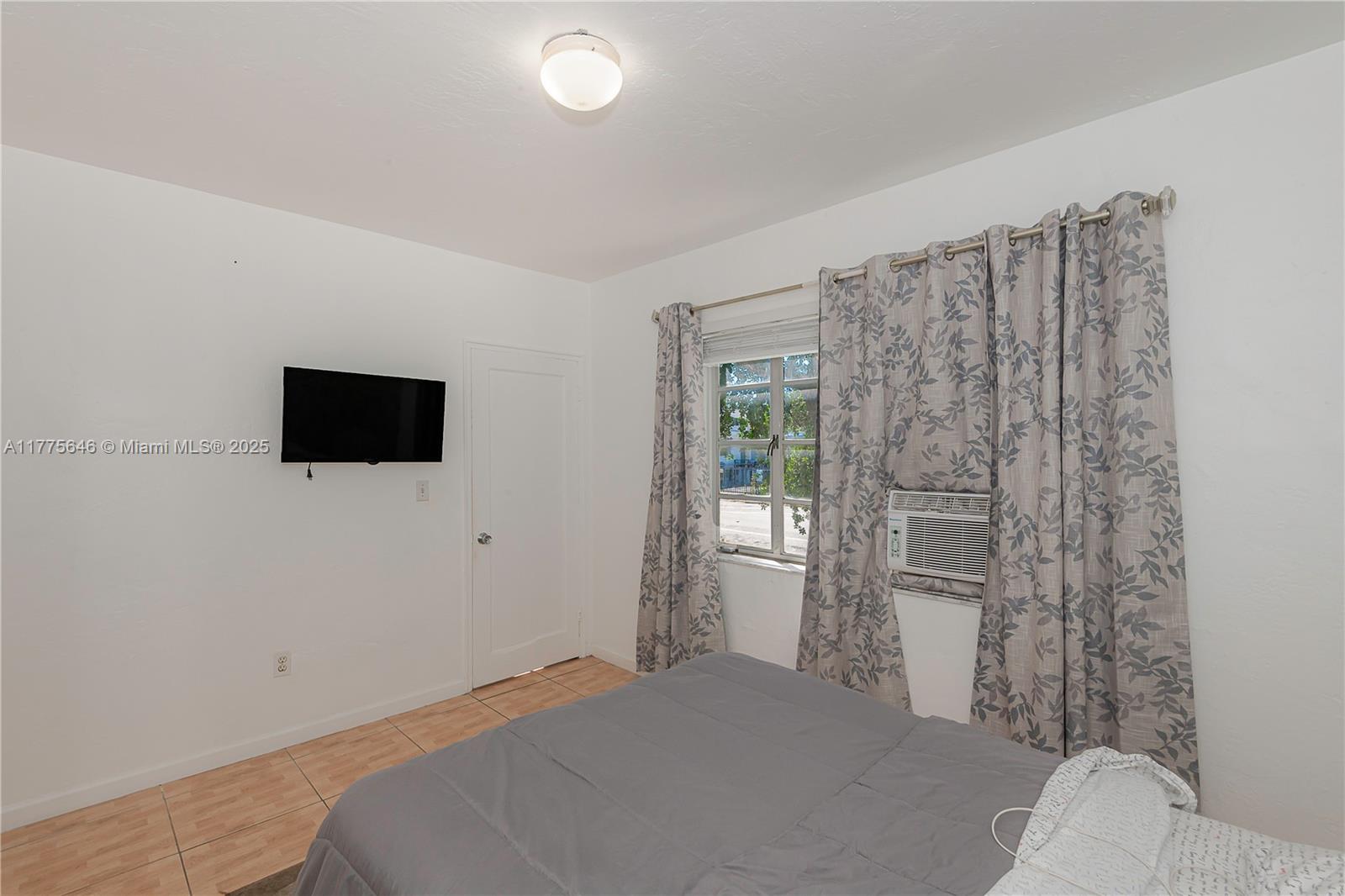 655 83rd St #55 Miami Beach, FL 33141