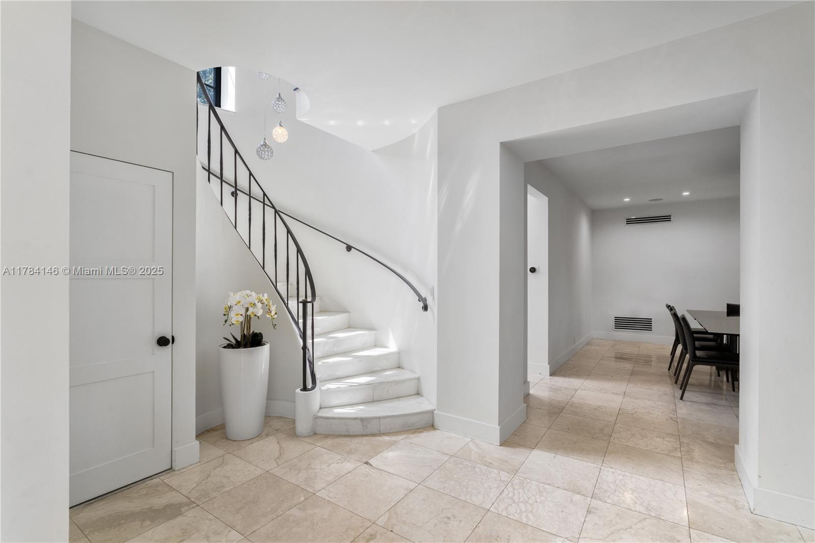 100 E Dilido Dr Miami Beach, FL 33139