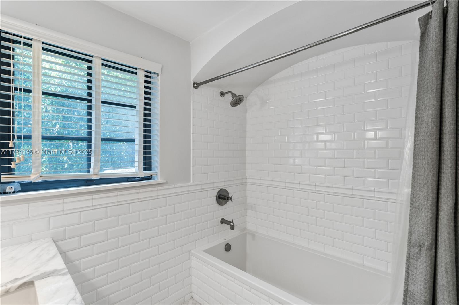 100 E Dilido Dr Miami Beach, FL 33139