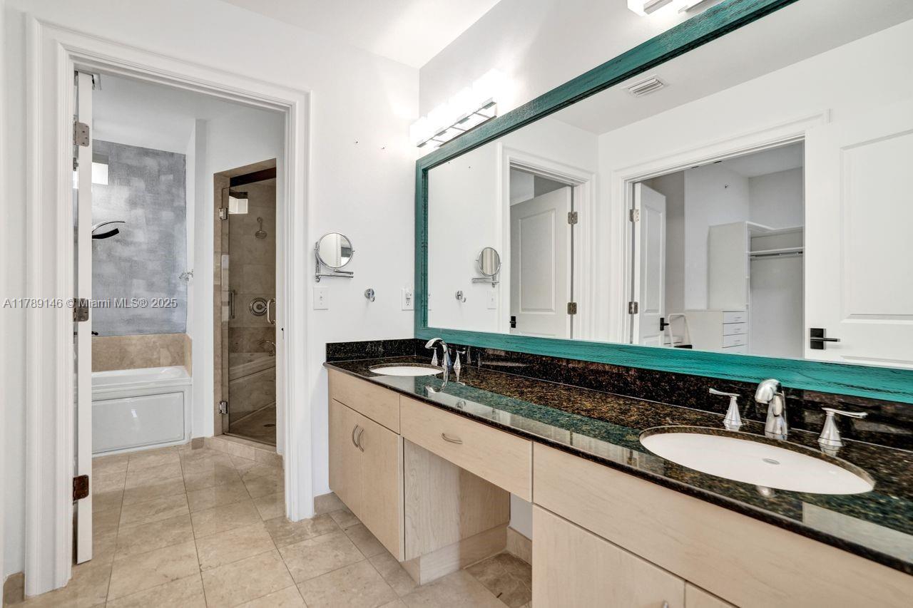 16101 Emerald Estates Dr #342 Weston, FL 33331