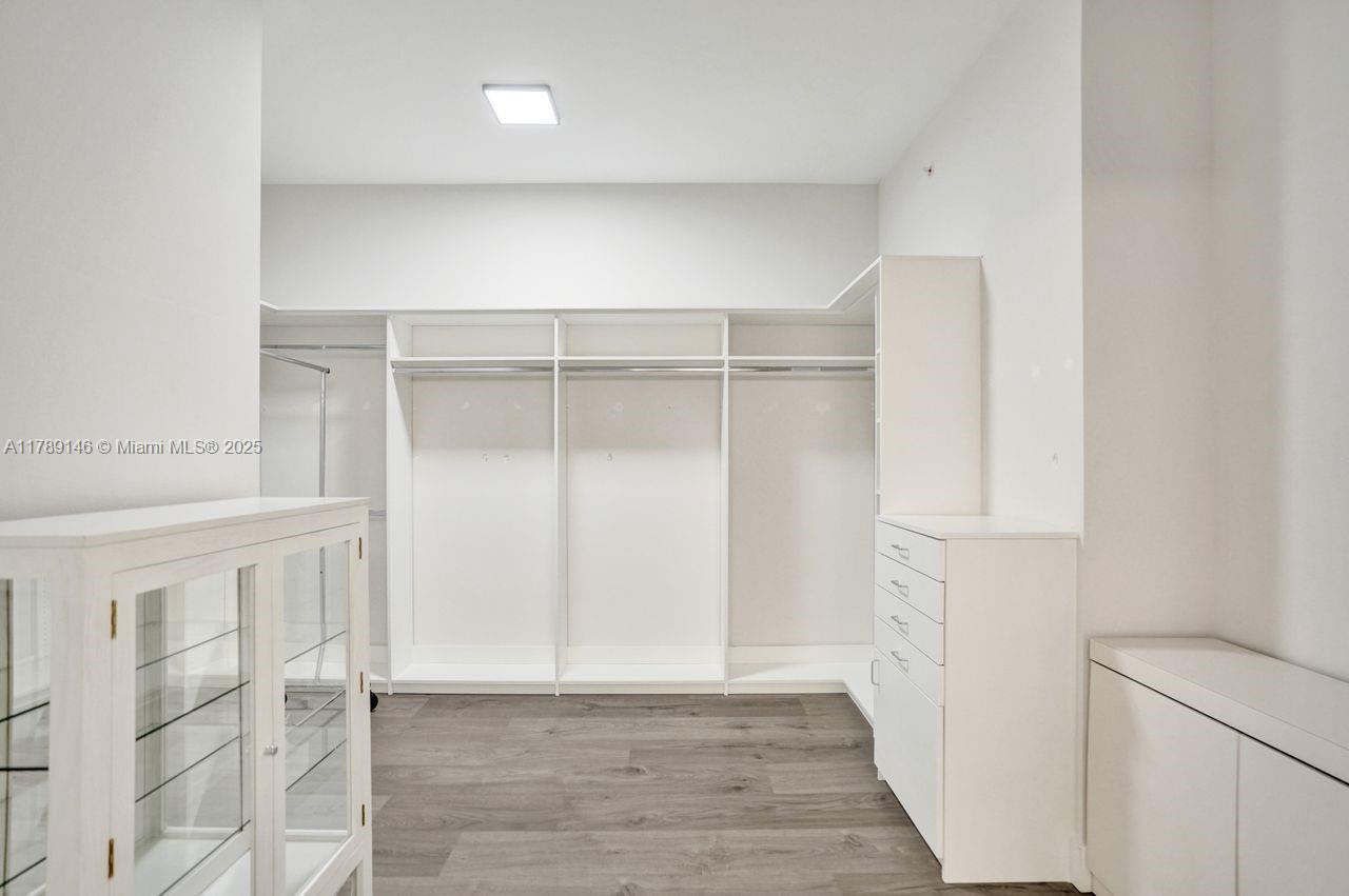 16101 Emerald Estates Dr #342 Weston, FL 33331