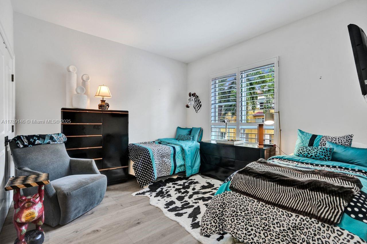 16101 Emerald Estates Dr #342 Weston, FL 33331