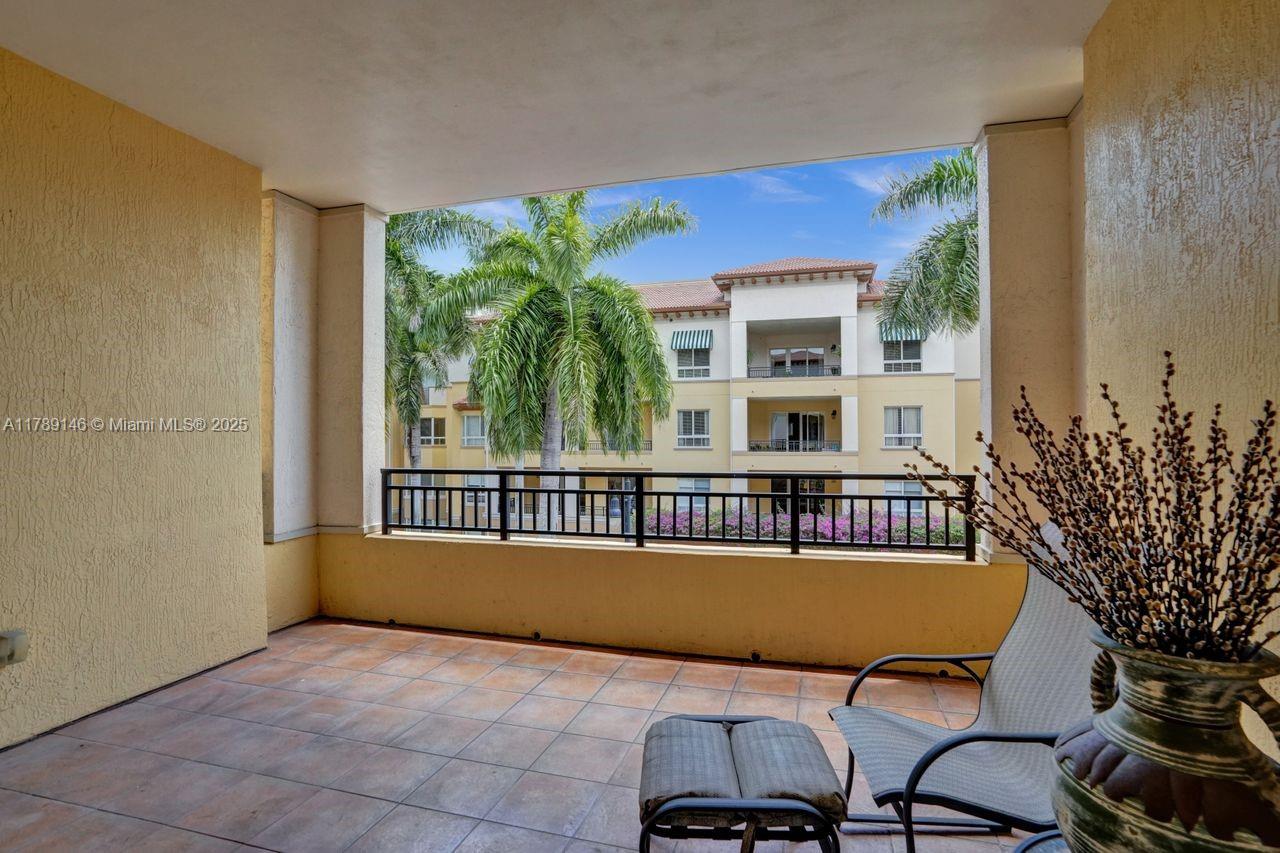 16101 Emerald Estates Dr #342 Weston, FL 33331