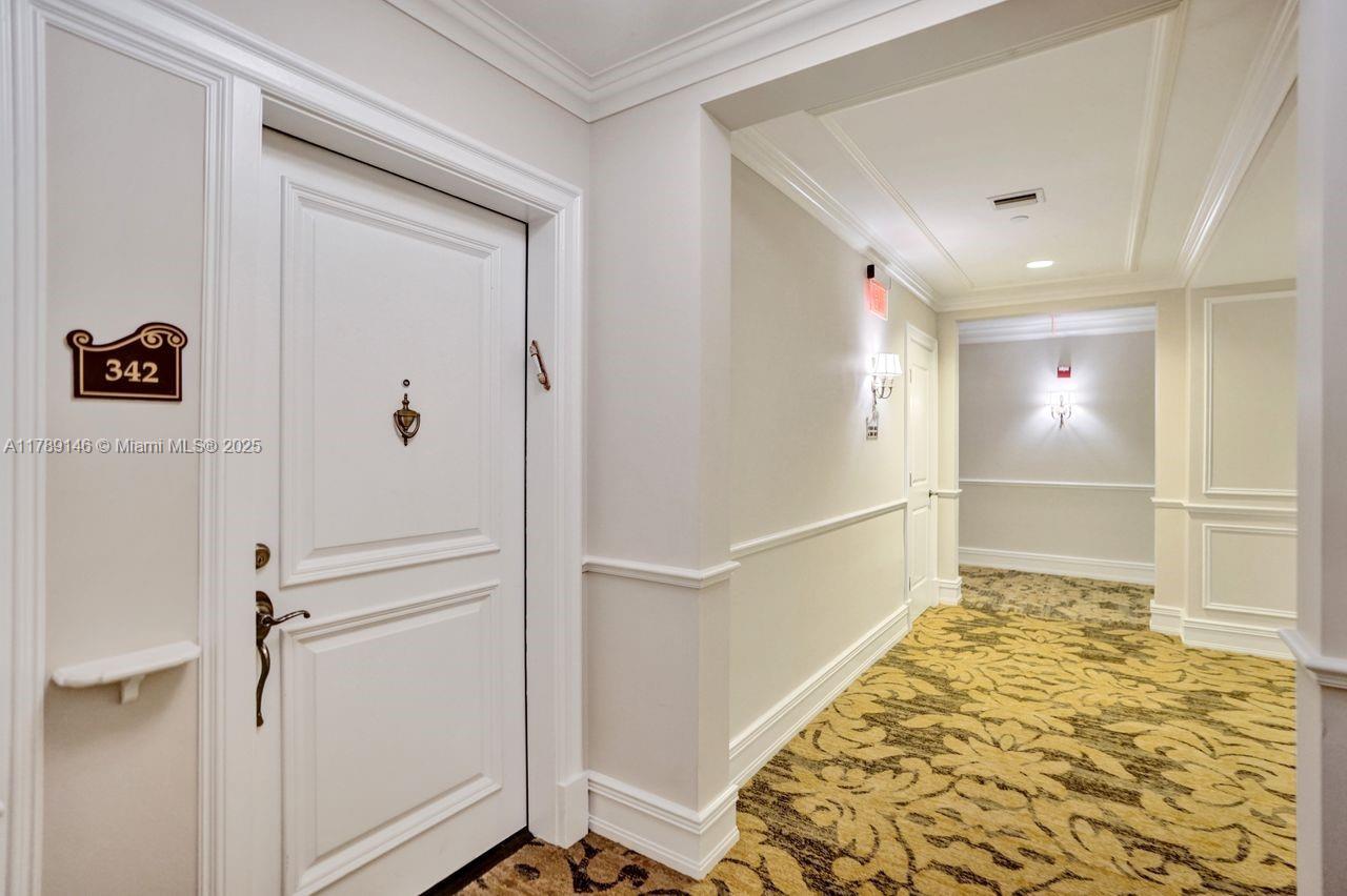 16101 Emerald Estates Dr #342 Weston, FL 33331