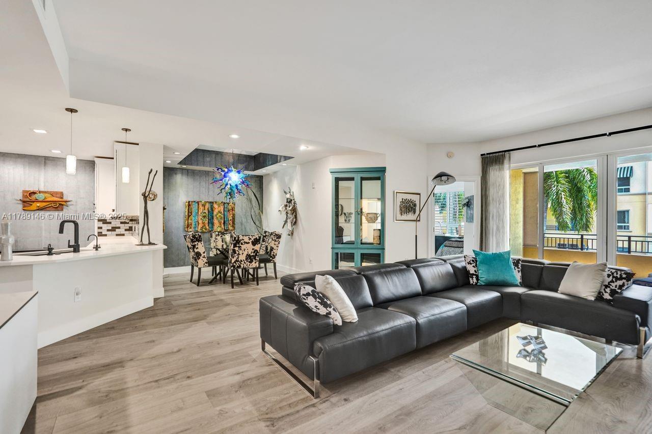 16101 Emerald Estates Dr #342 Weston, FL 33331