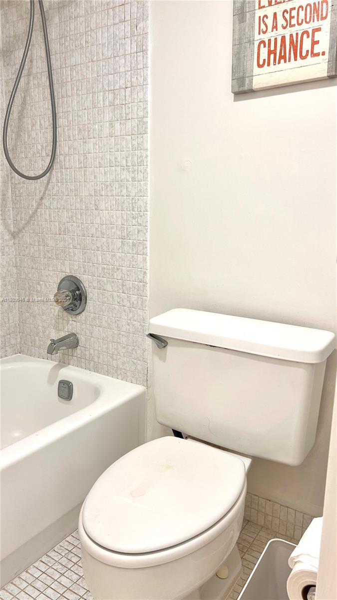 image Arlen House East11