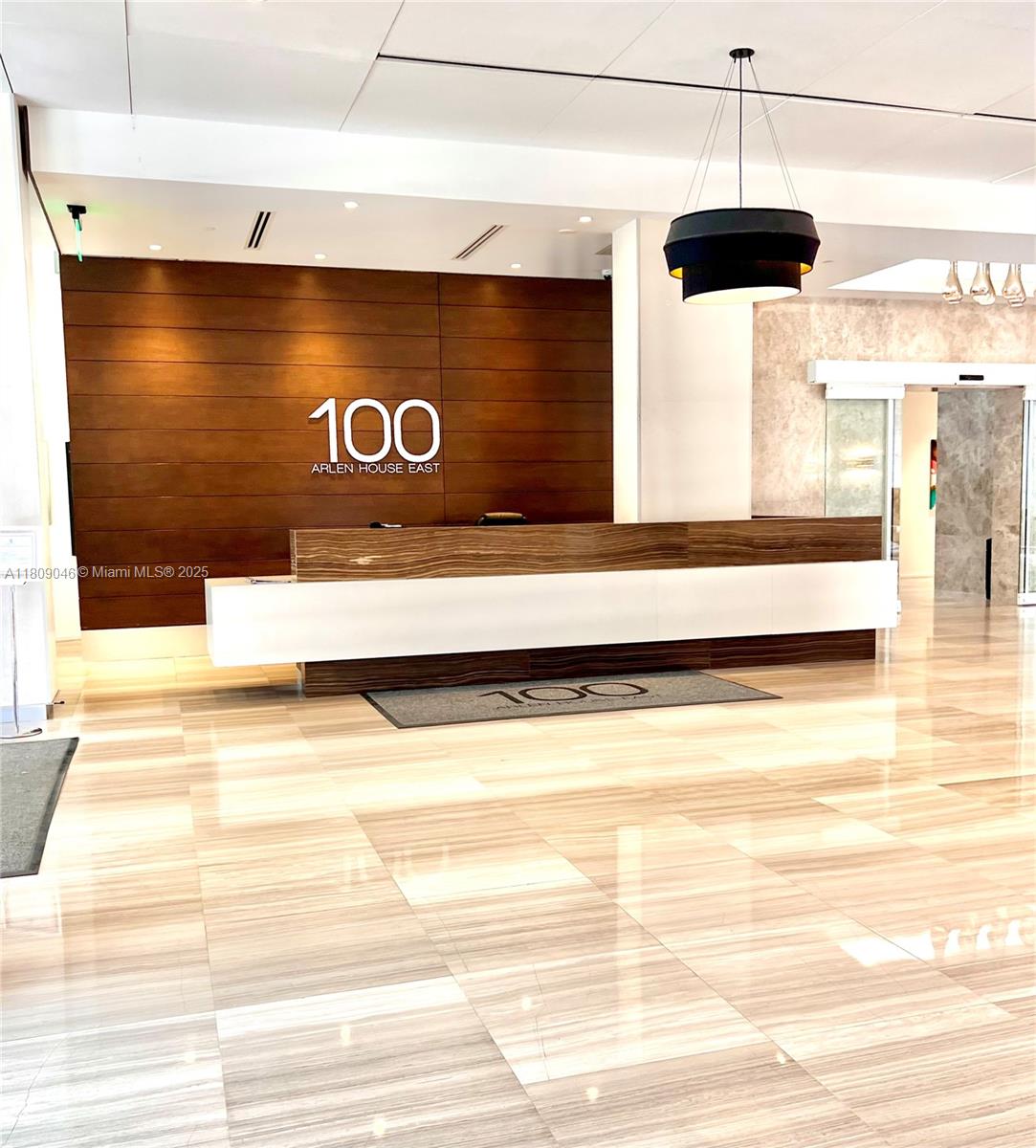 image Arlen House East31