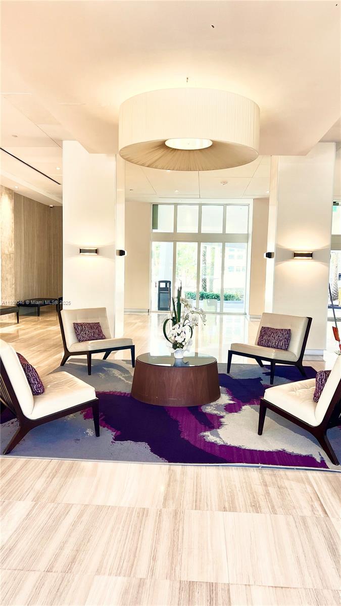 image Arlen House East32