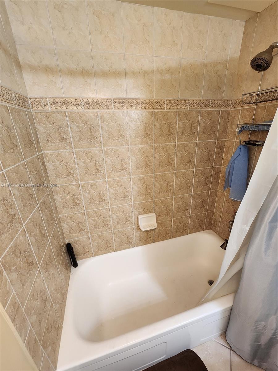 2881 NE 32nd St #320,Fort Lauderdale, FL 33306