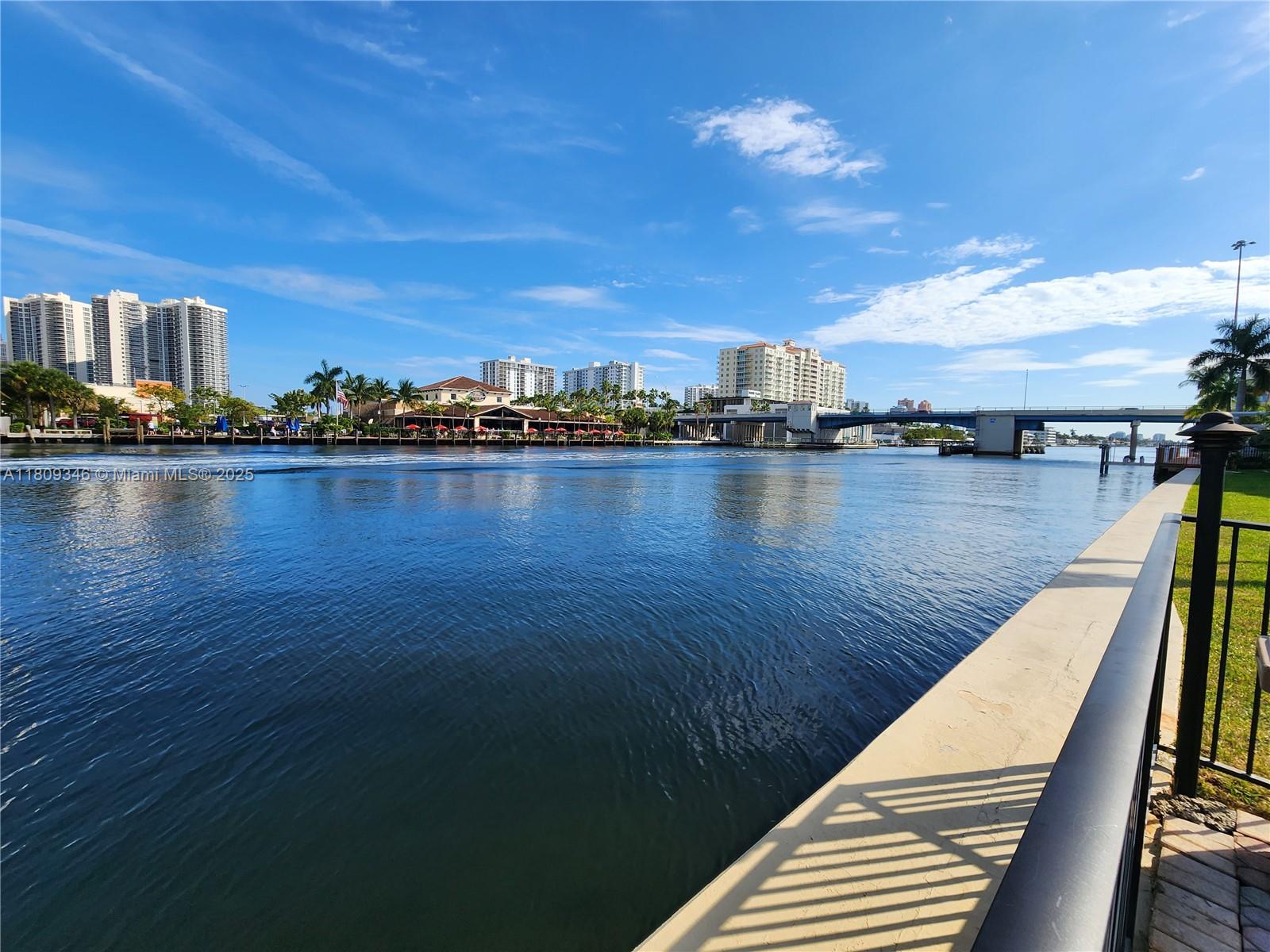 2881 NE 32nd St #320,Fort Lauderdale, FL 33306