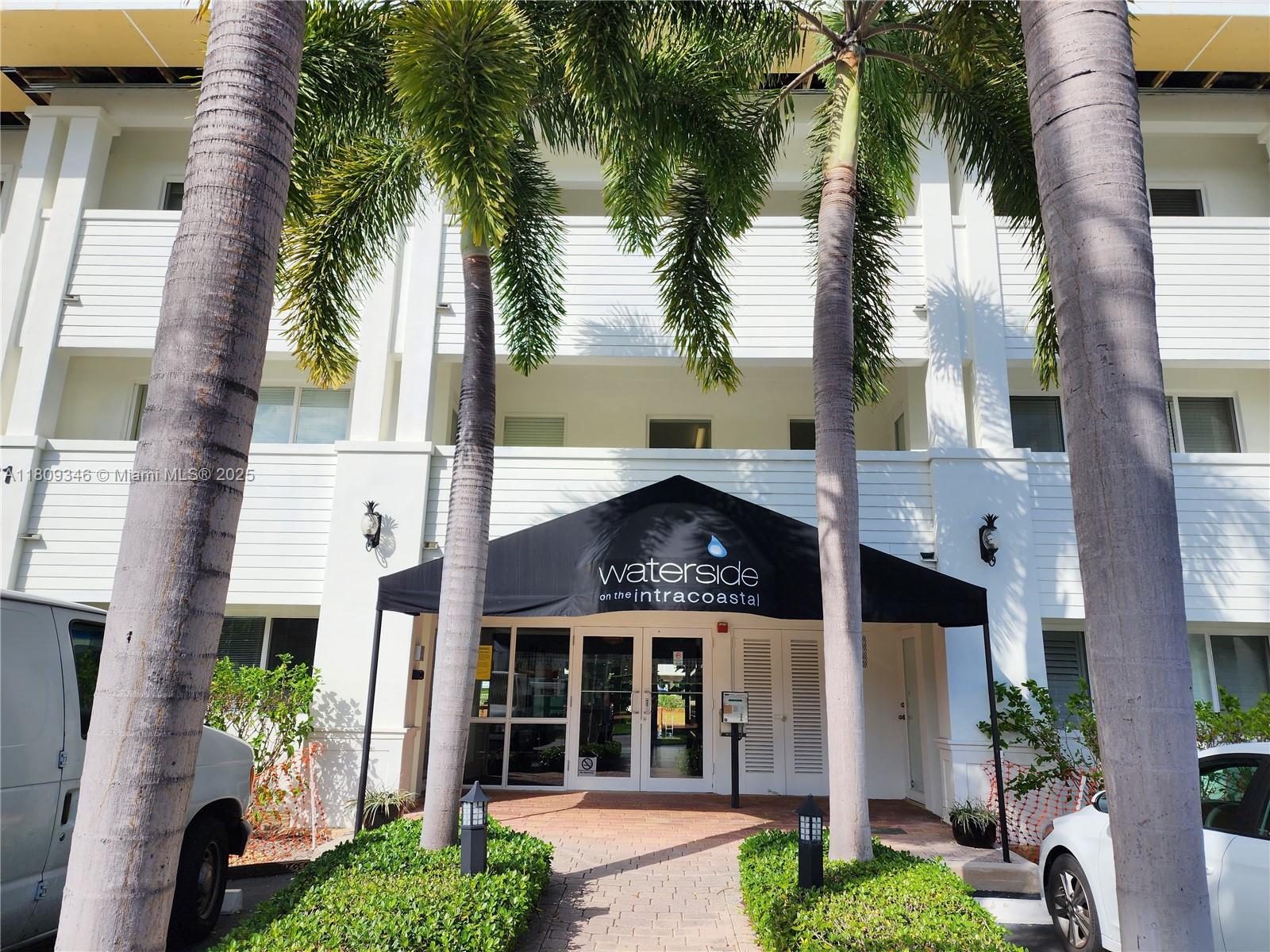 2881 NE 32nd St #320,Fort Lauderdale, FL 33306