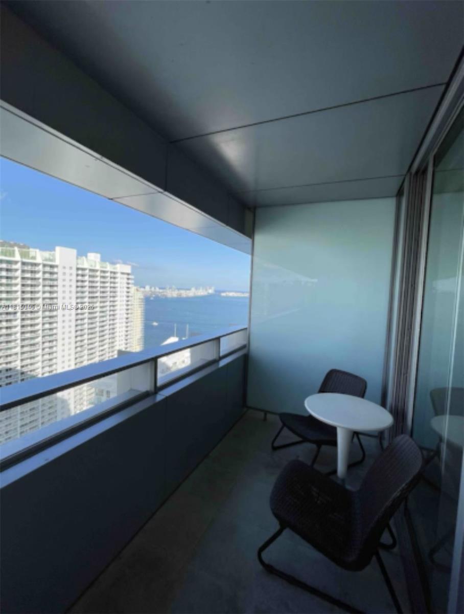 image Mayfield Condo12