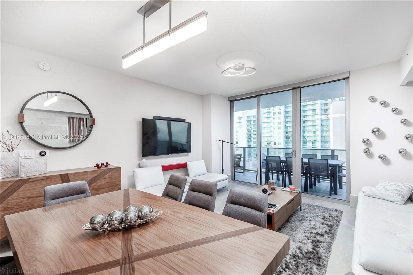 image Aria On The Bay Condo2