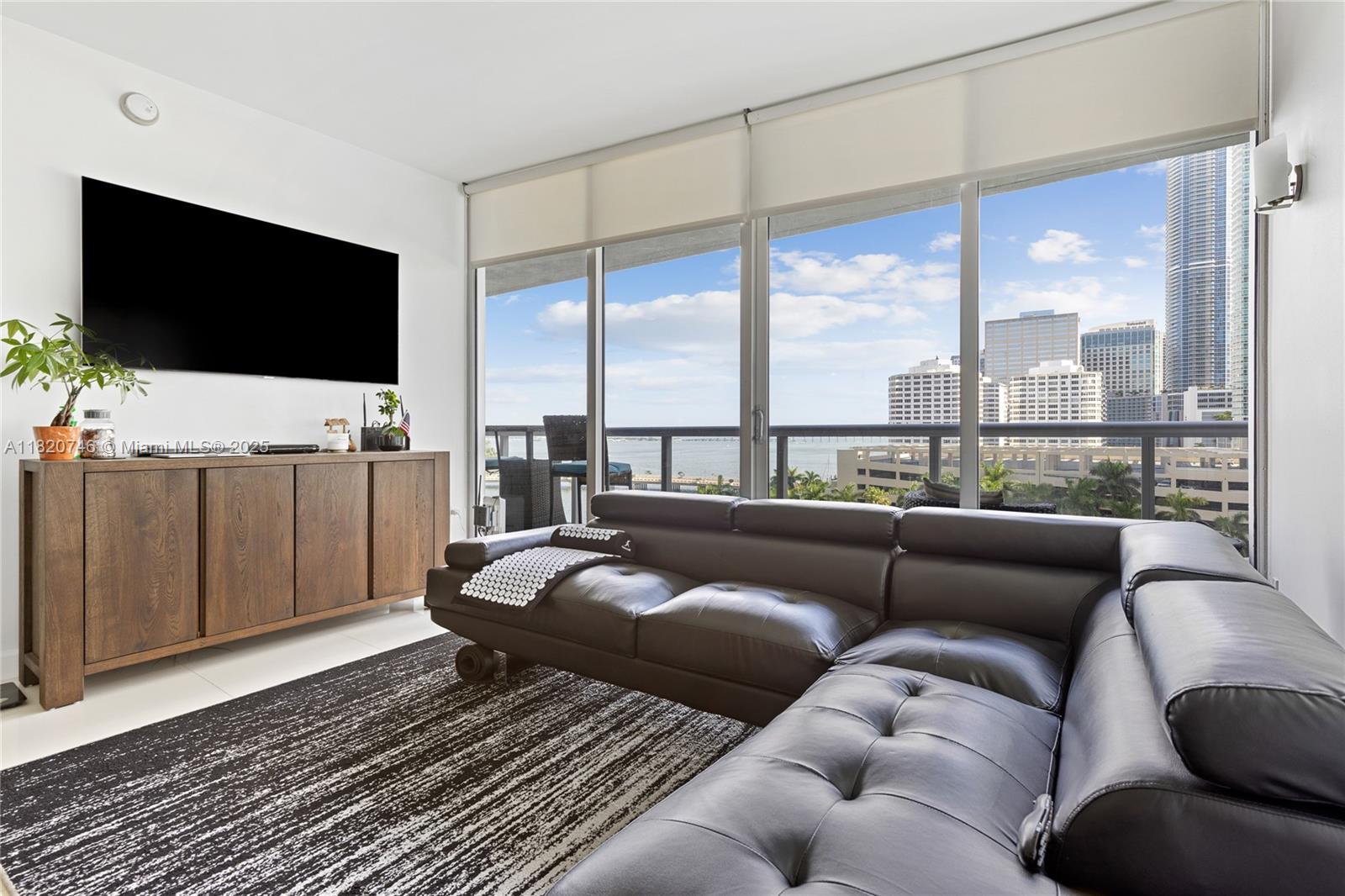 image ICON BRICKELL NO TWO1