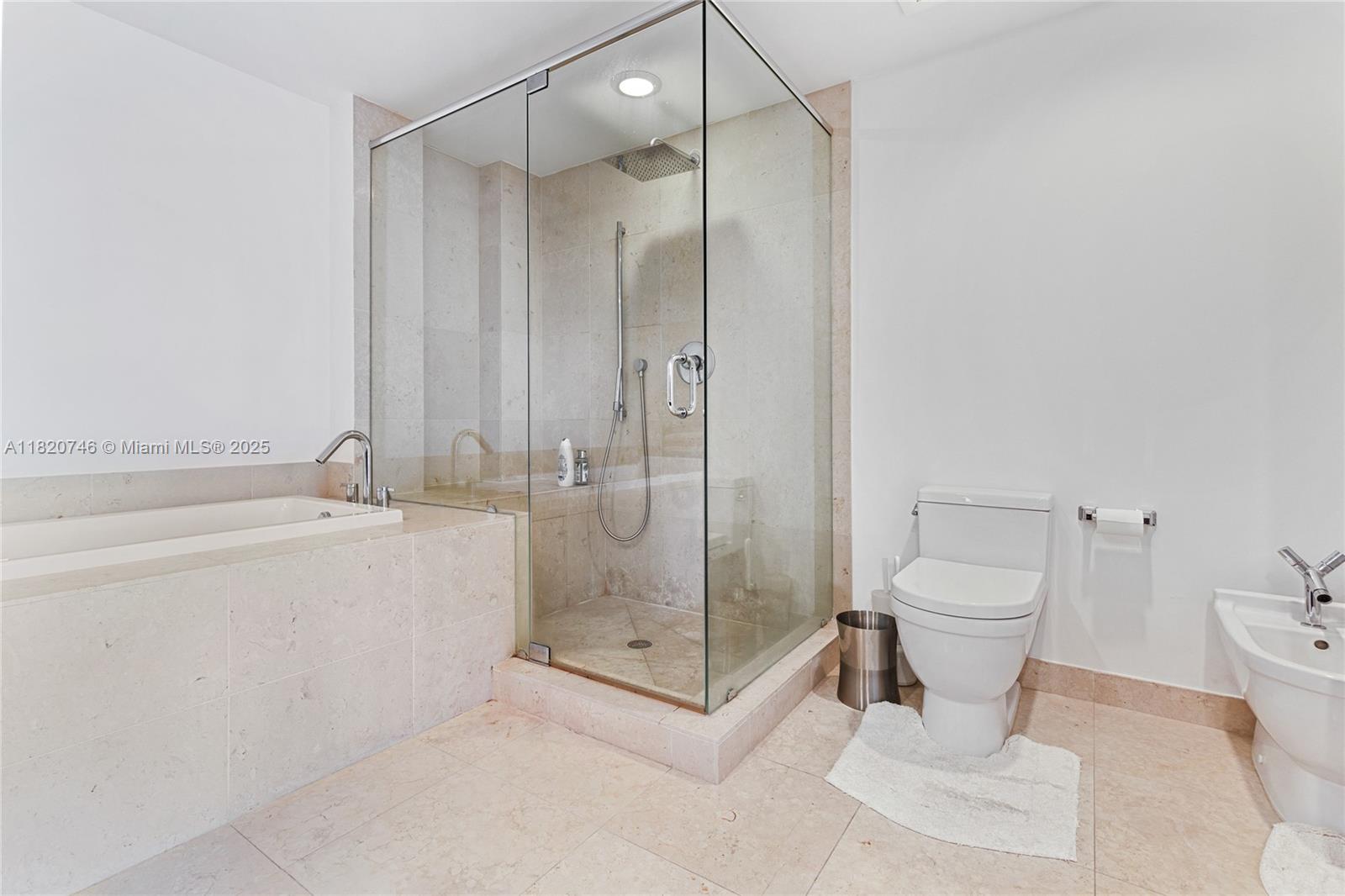 image ICON BRICKELL NO TWO8