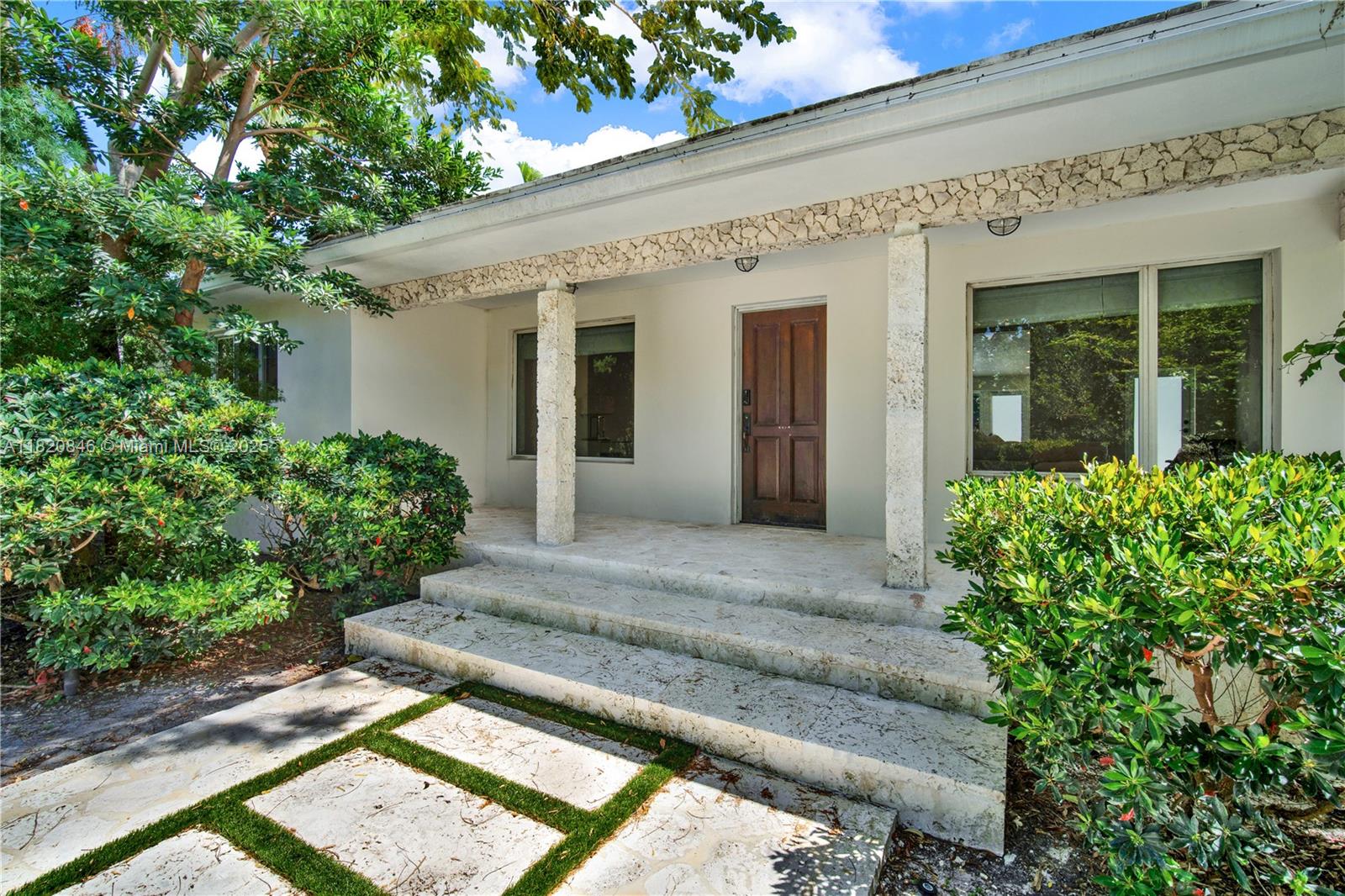 520 Bay Pt Rd Miami, FL 33137 520 Bay Pt Rd Miami, FL 33137