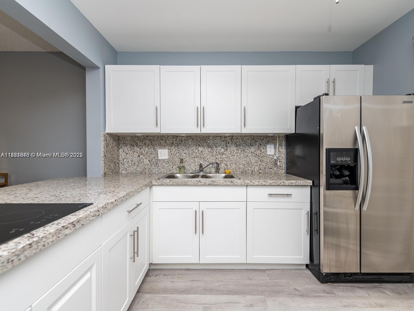2200 Park Ln #209