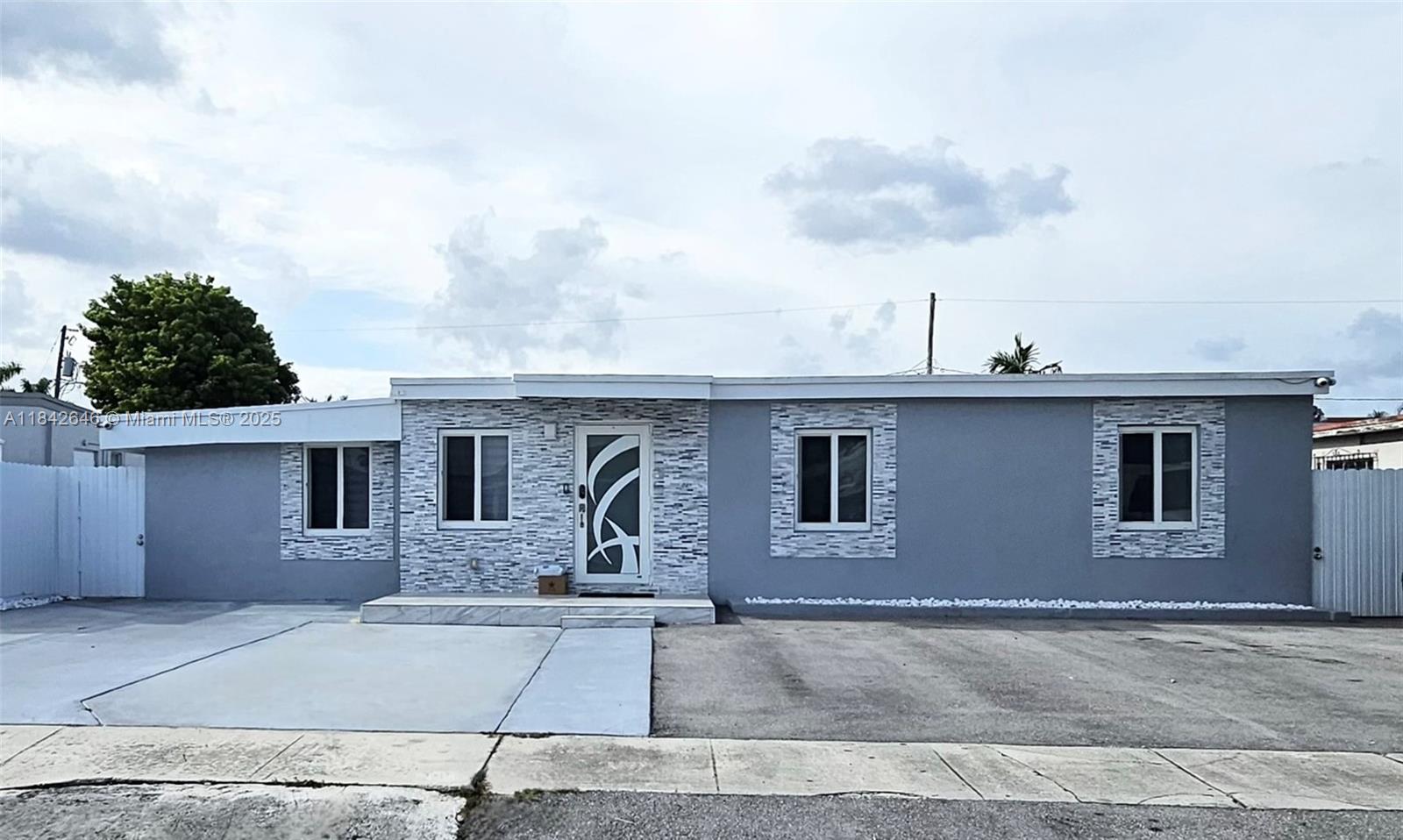 367 W 33rd St