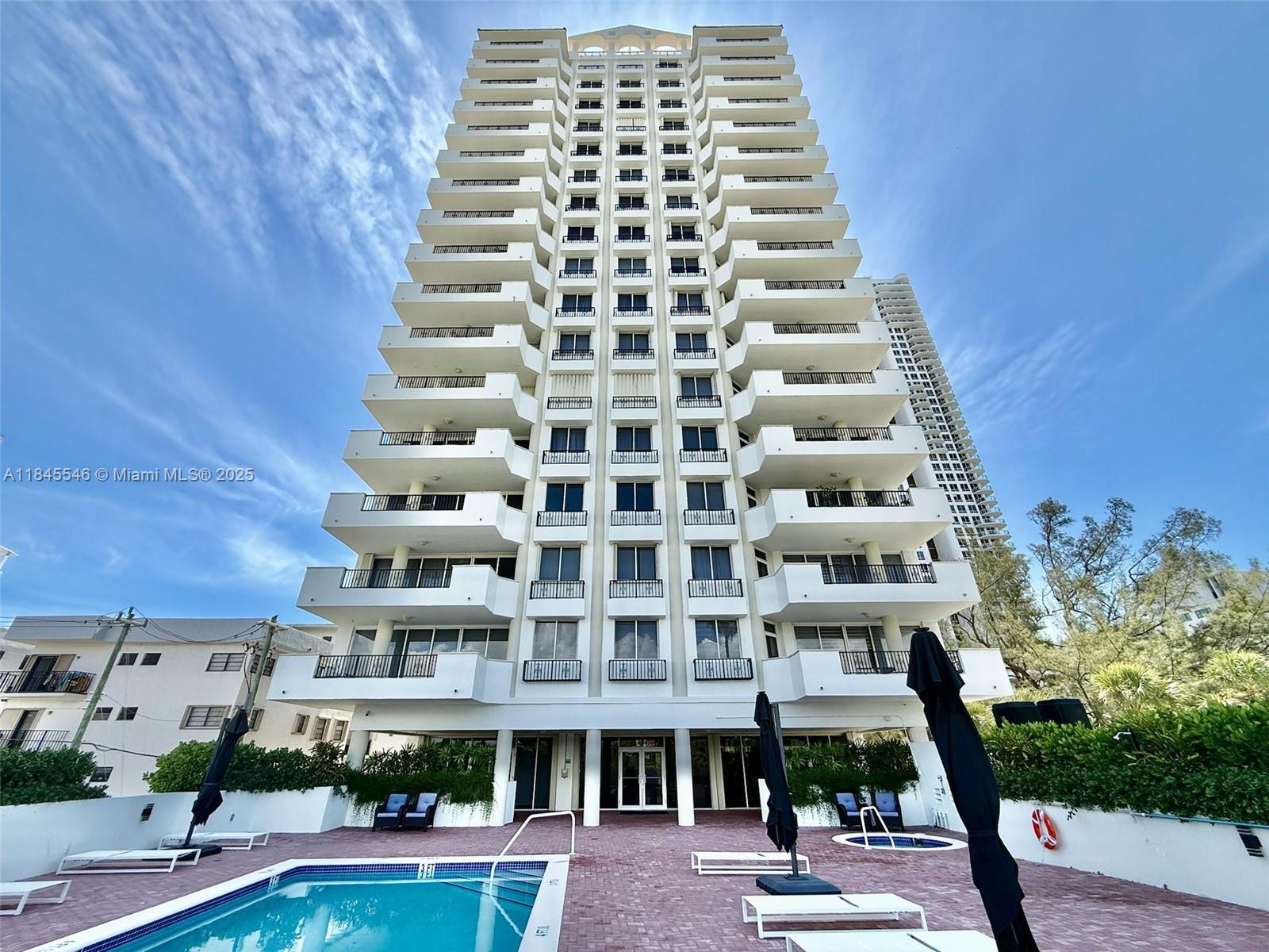 6422 Collins Ave #1403
