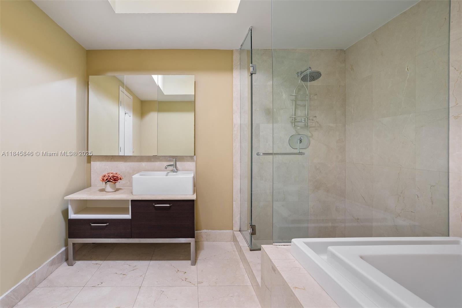image The Emerald At Brickell13