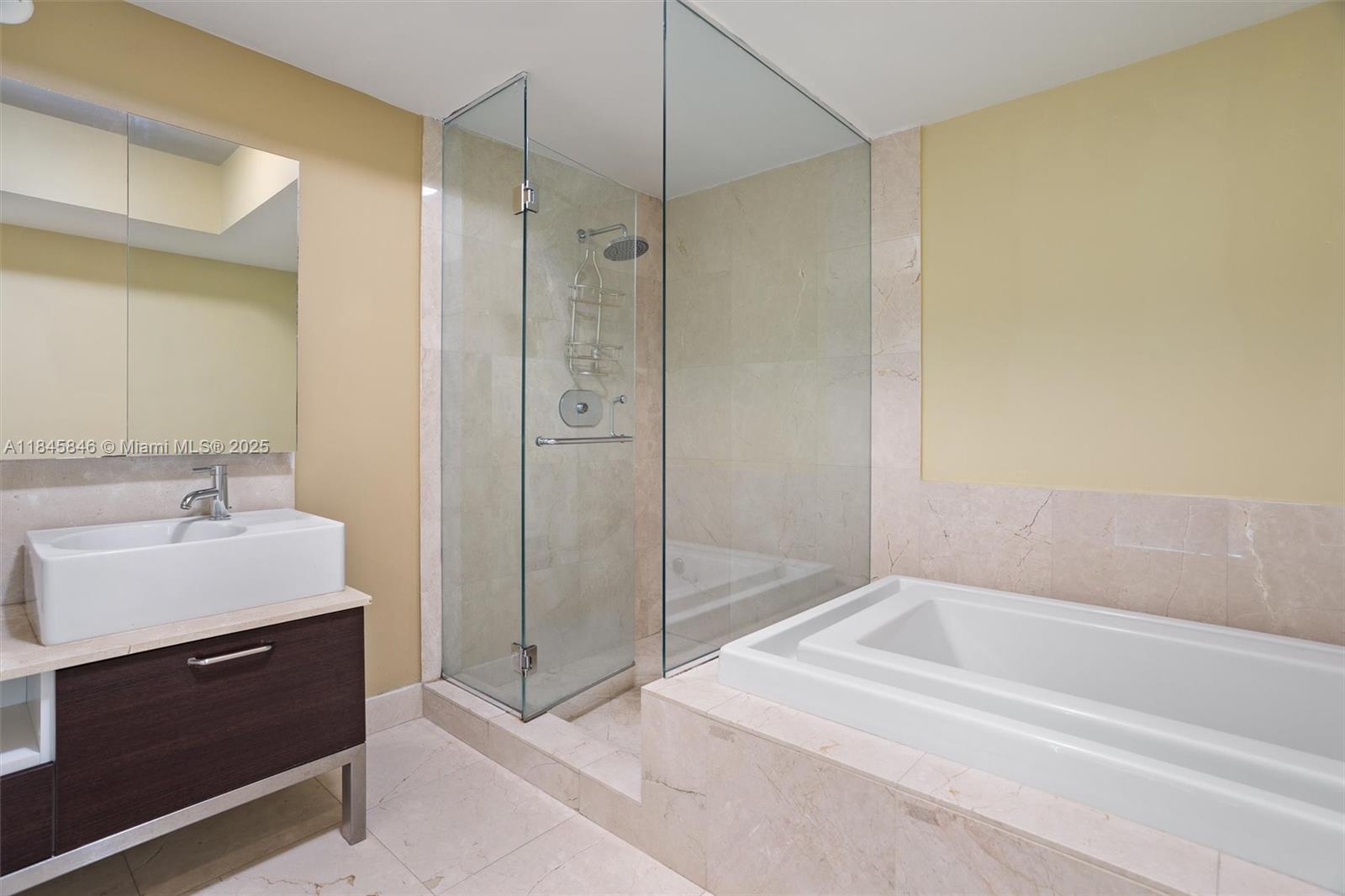 image The Emerald At Brickell14