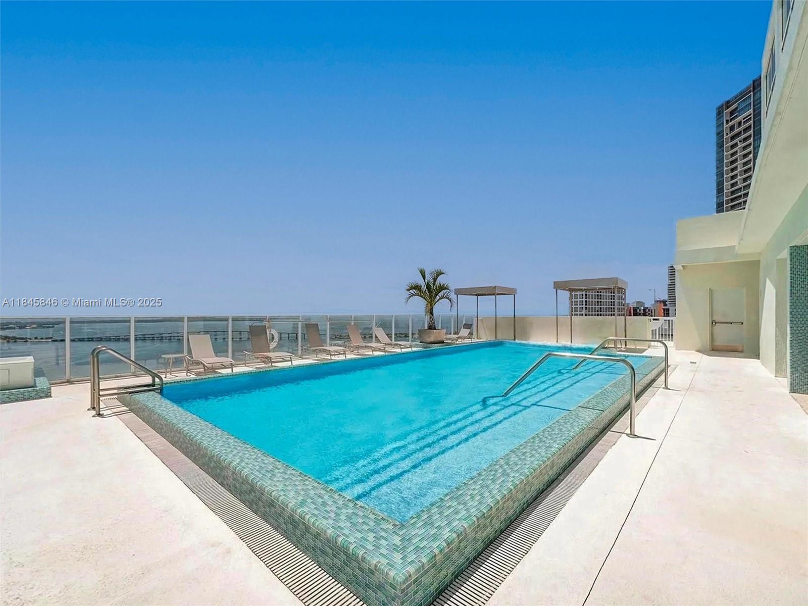image The Emerald At Brickell18